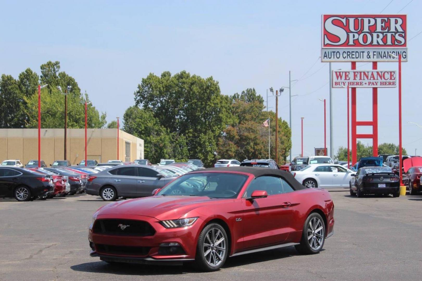 2016 Burgundy Ford Mustang GT Convertible (1FATP8FF0G5) with an 5.0L V8 DOHC 32V engine, Automatic 6-Speed transmission, located at 4301 NW 39th , Oklahoma City, OK, 73112, (405) 949-5600, 35.512135, -97.598671 - NO DRIVERS LICENCE NO-FULL COVERAGE INSURANCE-NO CREDIT CHECK. COME ON OVER TO SUPERSPORTS AND TAKE A LOOK AND TEST DRIVE. PLEASE GIVE US A CALL AT (405) 949-5600. NO LICENSIA DE MANEJAR- NO SEGURO DE COBERTURA TOTAL- NO VERIFICACCION DE CREDITO. POR FAVOR VENGAN A SUPERSPORTS, ECHE UN - Photo#9