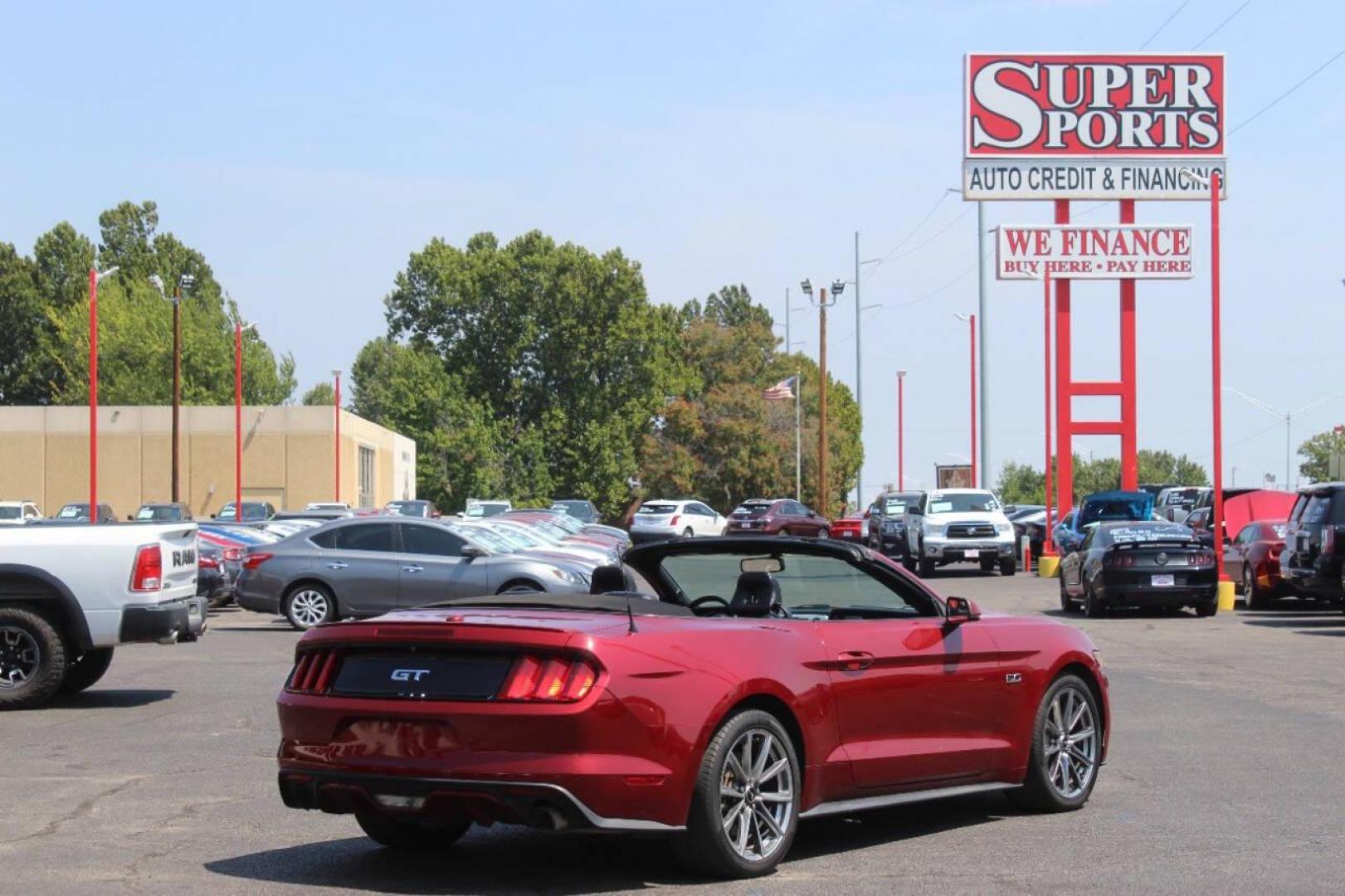 2016 Burgundy Ford Mustang GT Convertible (1FATP8FF0G5) with an 5.0L V8 DOHC 32V engine, Automatic 6-Speed transmission, located at 4301 NW 39th , Oklahoma City, OK, 73112, (405) 949-5600, 35.512135, -97.598671 - NO DRIVERS LICENCE NO-FULL COVERAGE INSURANCE-NO CREDIT CHECK. COME ON OVER TO SUPERSPORTS AND TAKE A LOOK AND TEST DRIVE. PLEASE GIVE US A CALL AT (405) 949-5600. NO LICENSIA DE MANEJAR- NO SEGURO DE COBERTURA TOTAL- NO VERIFICACCION DE CREDITO. POR FAVOR VENGAN A SUPERSPORTS, ECHE UN - Photo#5