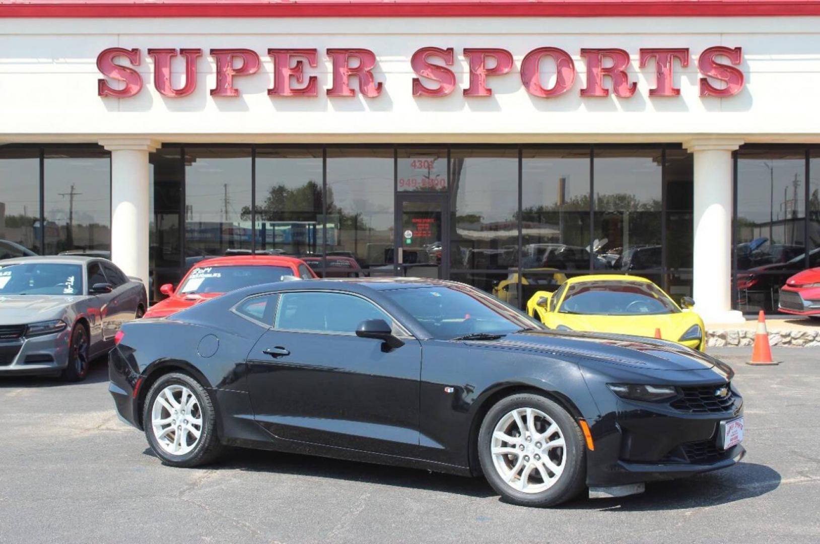 2019 Black Chevrolet Camaro 1LT Coupe (1G1FB1RX7K0) with an 2.0L L4 DOHC 16V TURBO engine, 6M transmission, located at 4301 NW 39th , Oklahoma City, OK, 73112, (405) 949-5600, 35.512135, -97.598671 - NO DRIVERS LICENCE NO-FULL COVERAGE INSURANCE-NO CREDIT CHECK. COME ON OVER TO SUPERSPORTS AND TAKE A LOOK AND TEST DRIVE. PLEASE GIVE US A CALL AT (405) 949-5600. NO LICENSIA DE MANEJAR- NO SEGURO DE COBERTURA TOTAL- NO VERIFICACCION DE CREDITO. POR FAVOR VENGAN A SUPERSPORTS, ECHE UN - Photo#0