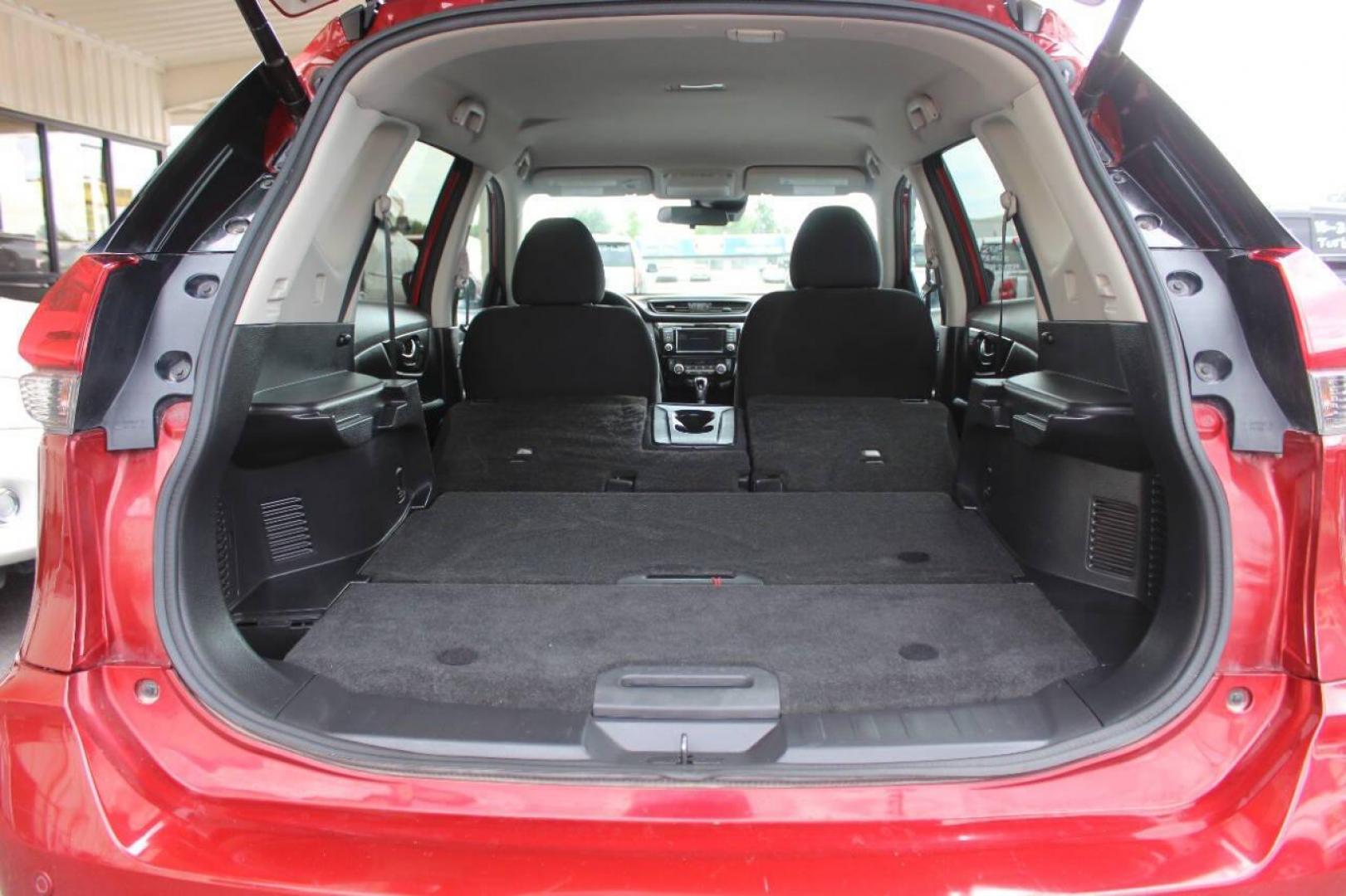 2020 Red Nissan Rogue S AWD (5N1AT2MV3LC) with an 2.5L L4 DOHC 16V engine, CVT transmission, located at 4301 NW 39th , Oklahoma City, OK, 73112, (405) 949-5600, 35.512135, -97.598671 - NO DRIVERS LICENCE NO-FULL COVERAGE INSURANCE-NO CREDIT CHECK. COME ON OVER TO SUPERSPORTS AND TAKE A LOOK AND TEST DRIVE. PLEASE GIVE US A CALL AT (405) 949-5600. NO LICENSIA DE MANEJAR- NO SEGURO DE COBERTURA TOTAL- NO VERIFICACCION DE CREDITO. POR FAVOR VENGAN A SUPERSPORTS, ECHE UN - Photo#13