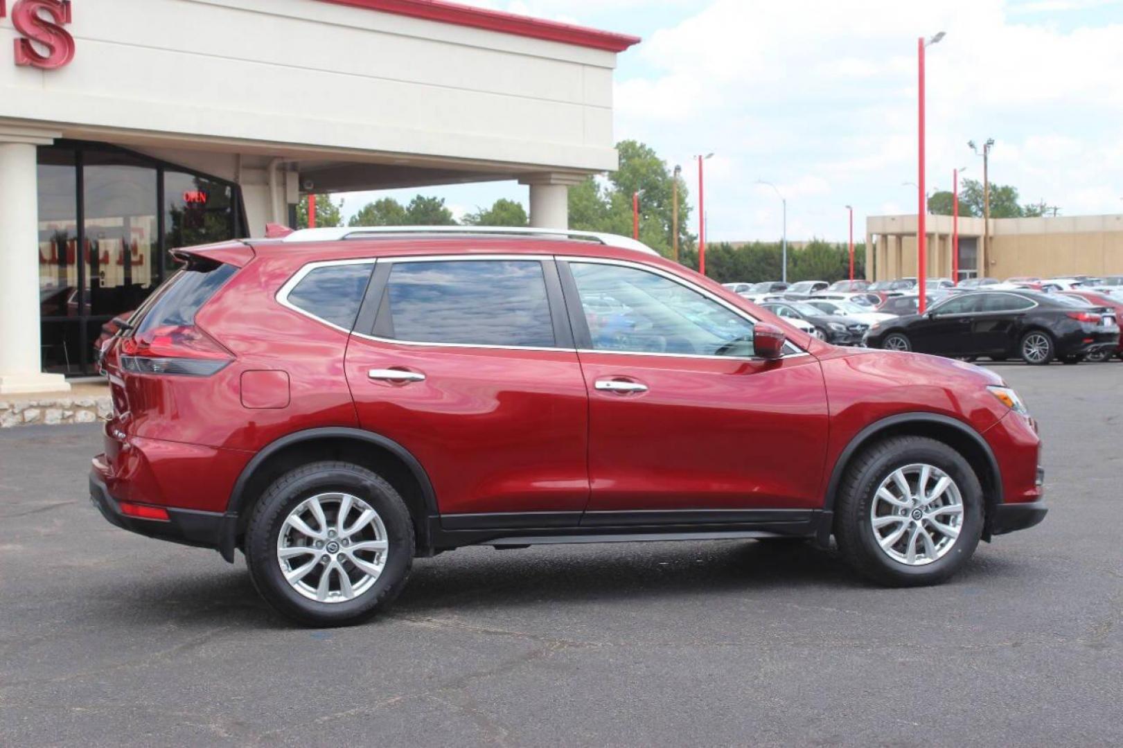 2020 Red Nissan Rogue S AWD (5N1AT2MV3LC) with an 2.5L L4 DOHC 16V engine, CVT transmission, located at 4301 NW 39th , Oklahoma City, OK, 73112, (405) 949-5600, 35.512135, -97.598671 - NO DRIVERS LICENCE NO-FULL COVERAGE INSURANCE-NO CREDIT CHECK. COME ON OVER TO SUPERSPORTS AND TAKE A LOOK AND TEST DRIVE. PLEASE GIVE US A CALL AT (405) 949-5600. NO LICENSIA DE MANEJAR- NO SEGURO DE COBERTURA TOTAL- NO VERIFICACCION DE CREDITO. POR FAVOR VENGAN A SUPERSPORTS, ECHE UN - Photo#2