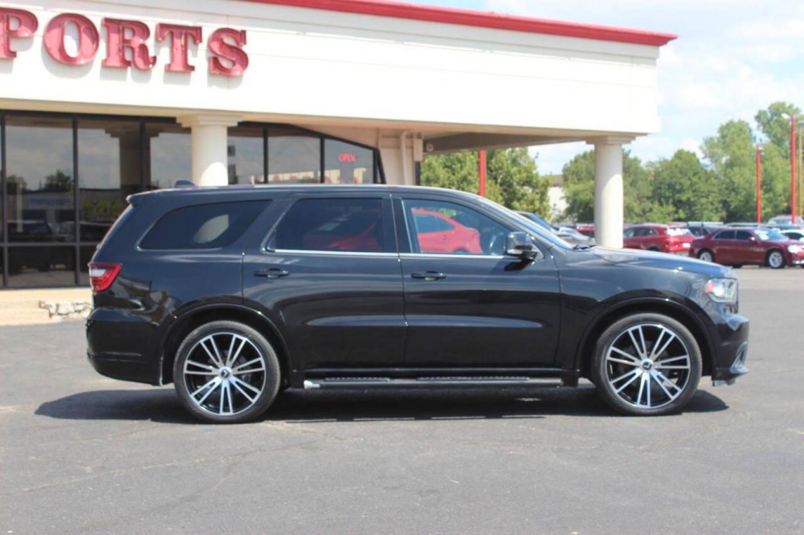 2014 Black Dodge Durango R/T AWD (1C4SDJCT1EC) with an 5.7L V8 OHV 16V engine, 8-Speed Automatic transmission, located at 4301 NW 39th , Oklahoma City, OK, 73112, (405) 949-5600, 35.512135, -97.598671 - NO DRIVERS LICENCE NO-FULL COVERAGE INSURANCE-NO CREDIT CHECK. COME ON OVER TO SUPERSPORTS AND TAKE A LOOK AND TEST DRIVE. PLEASE GIVE US A CALL AT (405) 949-5600. NO LICENSIA DE MANEJAR- NO SEGURO DE COBERTURA TOTAL- NO VERIFICACCION DE CREDITO. POR FAVOR VENGAN A SUPERSPORTS, ECHE UN - Photo#2