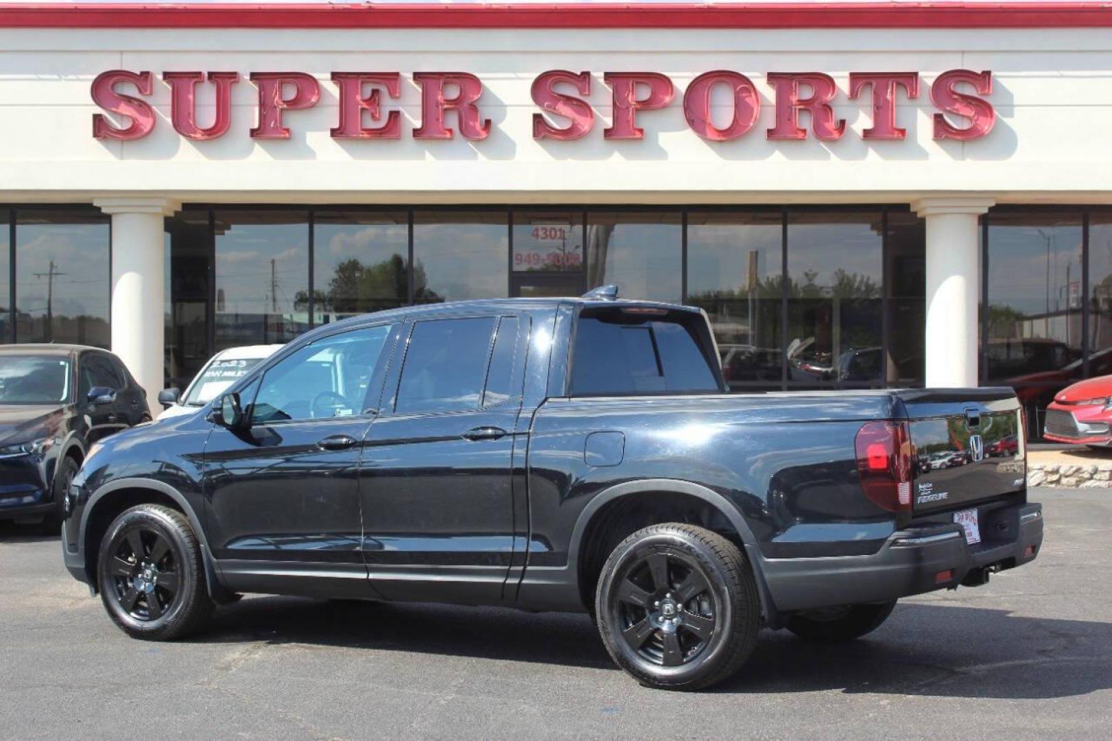 2019 Black Honda Ridgeline Black Edition AWD (5FPYK3F81KB) with an 3.5L V6 SOHC 24V engine, 6A transmission, located at 4301 NW 39th , Oklahoma City, OK, 73112, (405) 949-5600, 35.512135, -97.598671 - NO DRIVERS LICENCE NO-FULL COVERAGE INSURANCE-NO CREDIT CHECK. COME ON OVER TO SUPERSPORTS AND TAKE A LOOK AND TEST DRIVE. PLEASE GIVE US A CALL AT (405) 949-5600. NO LICENSIA DE MANEJAR- NO SEGURO DE COBERTURA TOTAL- NO VERIFICACCION DE CREDITO. POR FAVOR VENGAN A SUPERSPORTS, ECHE UN - Photo#3