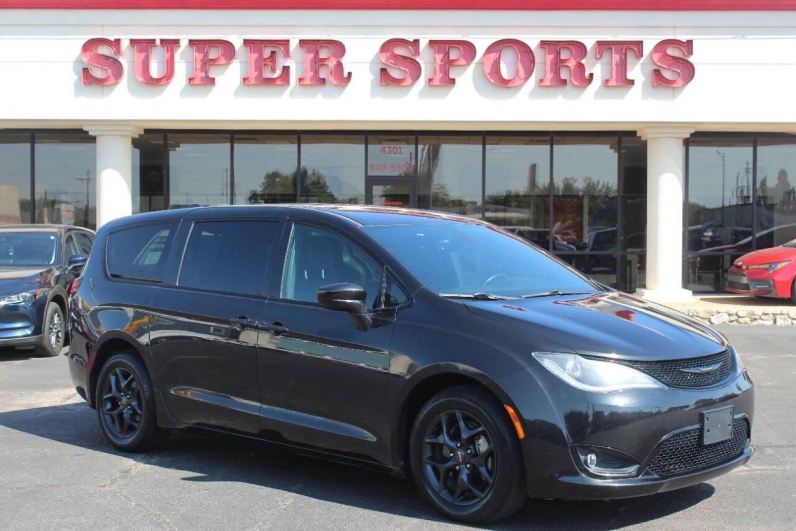 2019 Black Chrysler Pacifica Touring Plus (2C4RC1FG9KR) with an 3.6L V6 DOHC 24V engine, 9A transmission, located at 4301 NW 39th , Oklahoma City, OK, 73112, (405) 949-5600, 35.512135, -97.598671 - NO DRIVERS LICENCE NO-FULL COVERAGE INSURANCE-NO CREDIT CHECK. COME ON OVER TO SUPERSPORTS AND TAKE A LOOK AND TEST DRIVE. PLEASE GIVE US A CALL AT (405) 949-5600. NO LICENSIA DE MANEJAR- NO SEGURO DE COBERTURA TOTAL- NO VERIFICACCION DE CREDITO. POR FAVOR VENGAN A SUPERSPORTS, ECHE UN - Photo#0