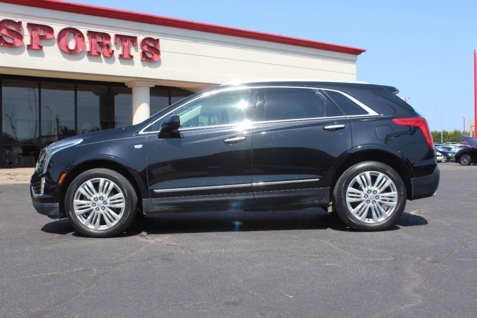 2017 Black Cadillac XT5 Luxury AWD (1GYKNCRS6HZ) with an 3.6L V6 DOHC 24V engine, 8A transmission, located at 4301 NW 39th , Oklahoma City, OK, 73112, (405) 949-5600, 35.512135, -97.598671 - NO DRIVERS LICENCE NO-FULL COVERAGE INSURANCE-NO CREDIT CHECK. COME ON OVER TO SUPERSPORTS AND TAKE A LOOK AND TEST DRIVE. PLEASE GIVE US A CALL AT (405) 949-5600. NO LICENSIA DE MANEJAR- NO SEGURO DE COBERTURA TOTAL- NO VERIFICACCION DE CREDITO. POR FAVOR VENGAN A SUPERSPORTS, ECHE UN - Photo#5