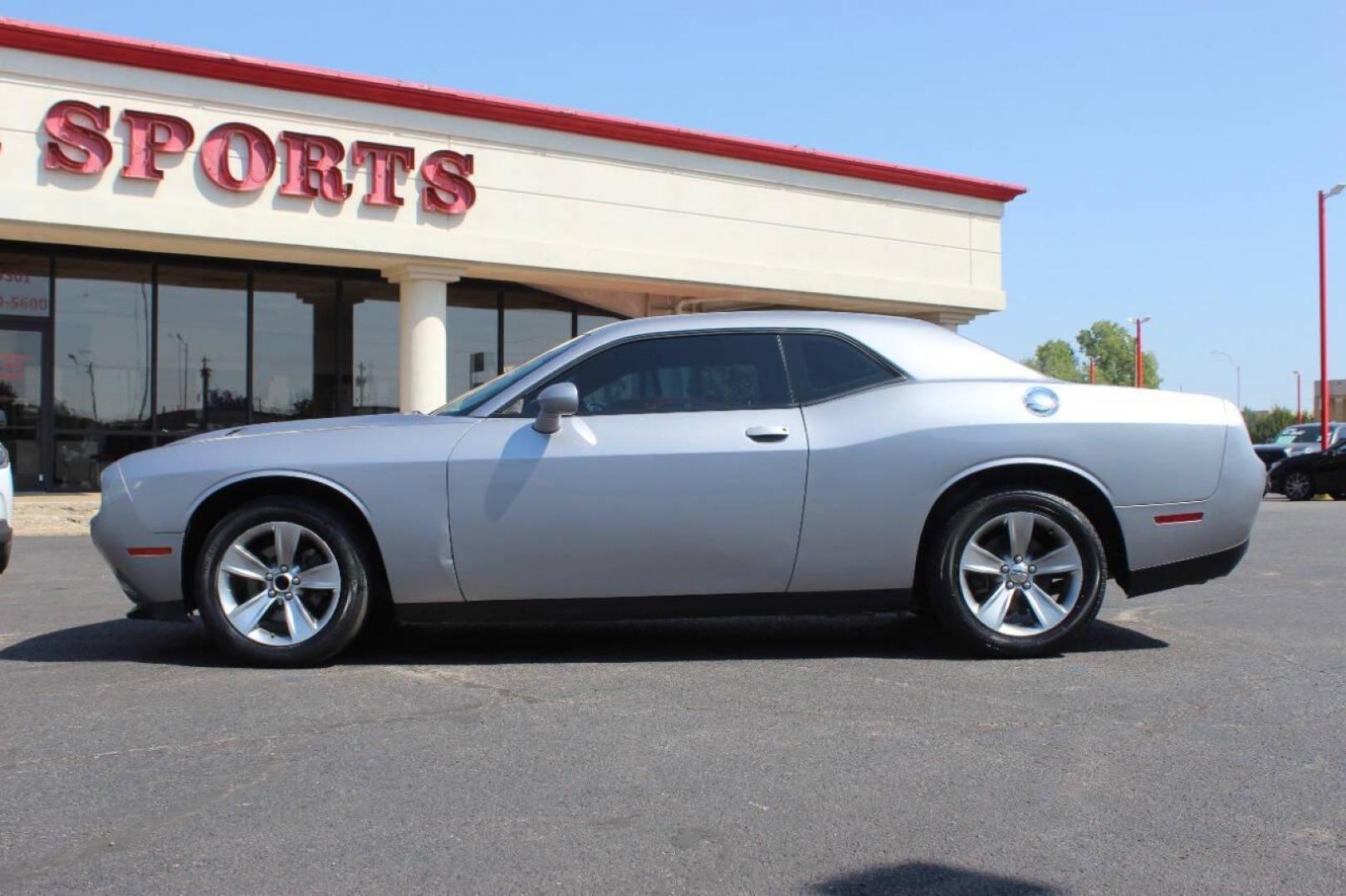 2017 Silver Dodge Challenger SXT (2C3CDZAG4HH) with an 3.6L V6 DOHC 24V engine, 8A transmission, located at 4301 NW 39th , Oklahoma City, OK, 73112, (405) 949-5600, 35.512135, -97.598671 - NO DRIVERS LICENCE NO-FULL COVERAGE INSURANCE-NO CREDIT CHECK. COME ON OVER TO SUPERSPORTS AND TAKE A LOOK AND TEST DRIVE. PLEASE GIVE US A CALL AT (405) 949-5600. NO LICENSIA DE MANEJAR- NO SEGURO DE COBERTURA TOTAL- NO VERIFICACCION DE CREDITO. POR FAVOR VENGAN A SUPERSPORTS, ECHE UN - Photo#5