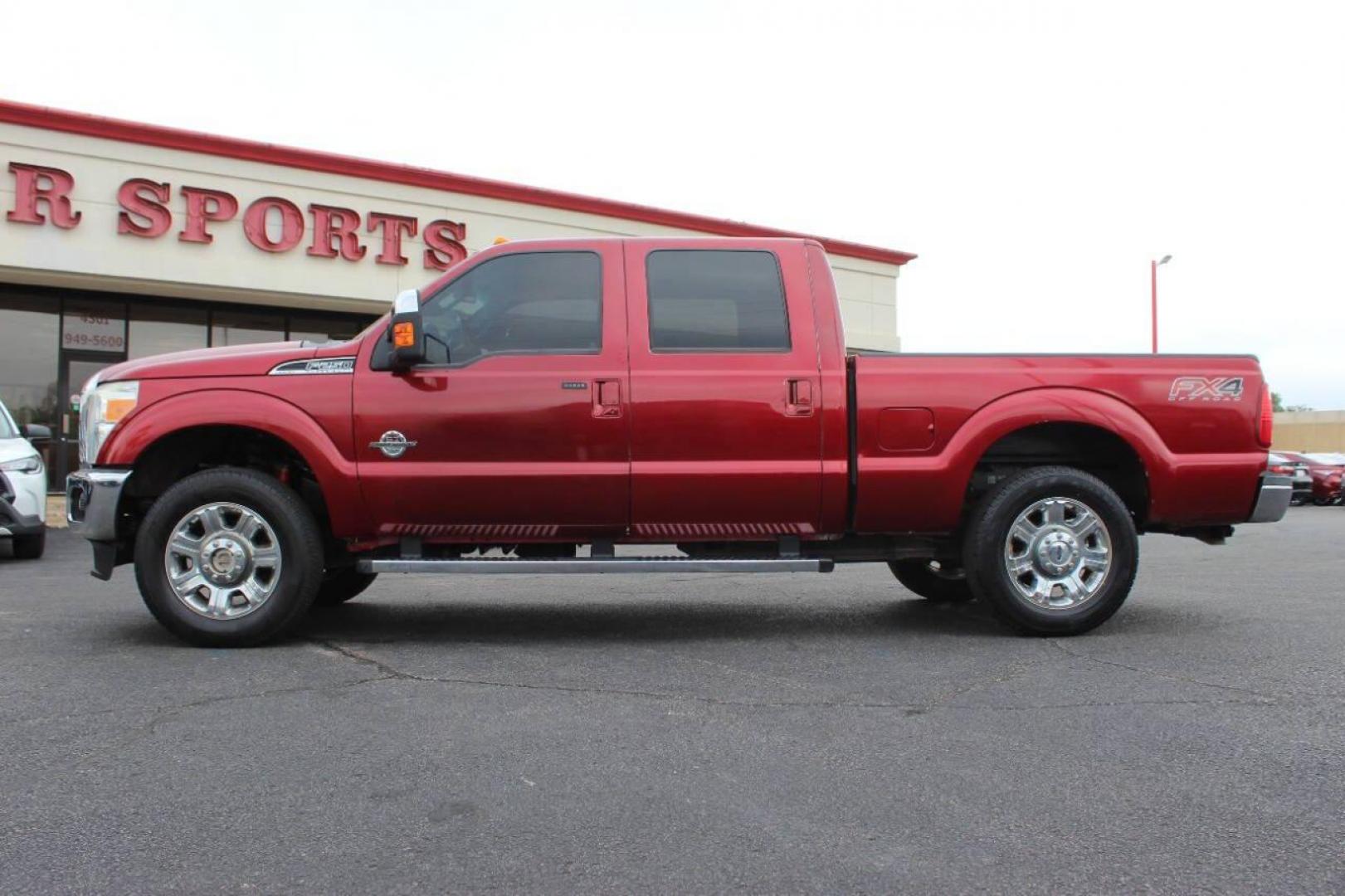 2015 Red Ford F-250 SD King Ranch Crew Cab 4WD (1FT7W2BT3FE) with an 6.7L V8 OHV 16V DIESEL engine, 6-Speed Automatic transmission, located at 4301 NW 39th , Oklahoma City, OK, 73112, (405) 949-5600, 35.512135, -97.598671 - NO DRIVERS LICENCE NO-FULL COVERAGE INSURANCE-NO CREDIT CHECK. COME ON OVER TO SUPERSPORTS AND TAKE A LOOK AND TEST DRIVE. PLEASE GIVE US A CALL AT (405) 949-5600. NO LICENSIA DE MANEJAR- NO SEGURO DE COBERTURA TOTAL- NO VERIFICACCION DE CREDITO. POR FAVOR VENGAN A SUPERSPORTS, ECHE UN - Photo#5