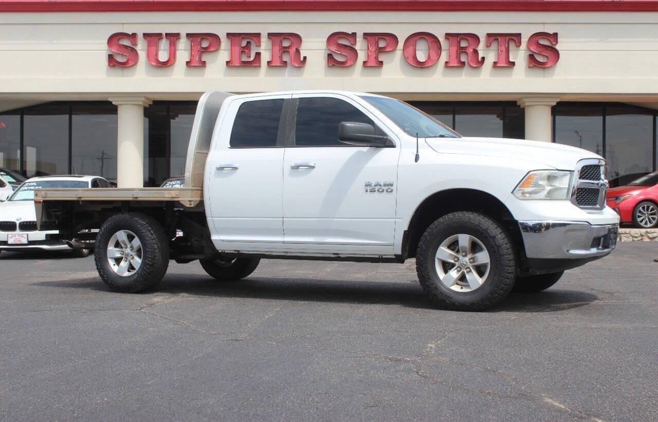 2016 RAM 1500 SLT Quad Cab 4WD