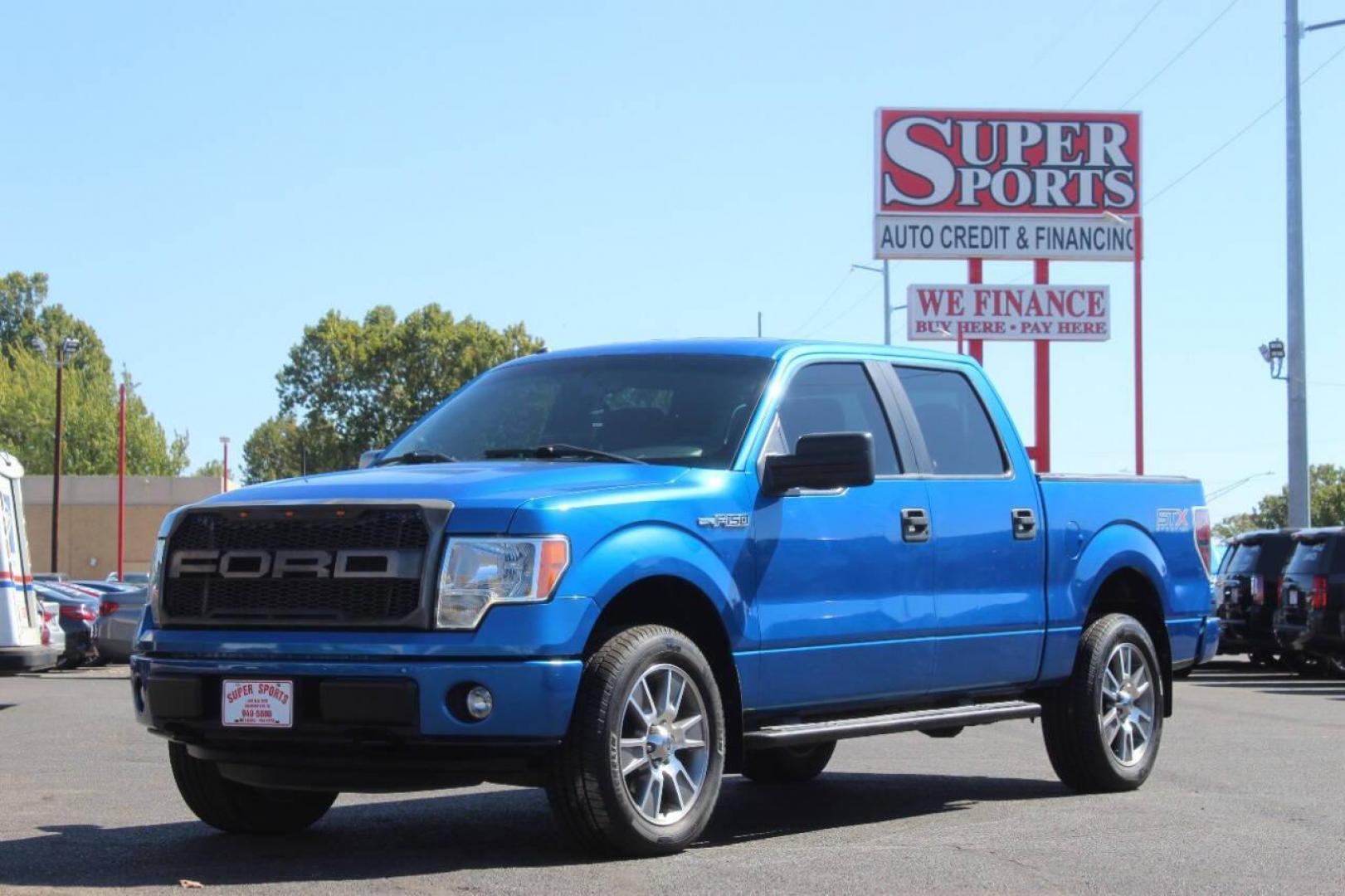 2014 Blue Ford F-150 XL SuperCrew 5.5-ft. Bed 4WD (1FTFW1EF2EK) with an 5.0L V8 engine, 6-Speed Automatic transmission, located at 4301 NW 39th , Oklahoma City, OK, 73112, (405) 949-5600, 35.512135, -97.598671 - NO DRIVERS LICENCE NO-FULL COVERAGE INSURANCE-NO CREDIT CHECK. COME ON OVER TO SUPERSPORTS AND TAKE A LOOK AND TEST DRIVE. PLEASE GIVE US A CALL AT (405) 949-5600. NO LICENSIA DE MANEJAR- NO SEGURO DE COBERTURA TOTAL- NO VERIFICACCION DE CREDITO. POR FAVOR VENGAN A SUPERSPORTS, ECHE UN - Photo#6