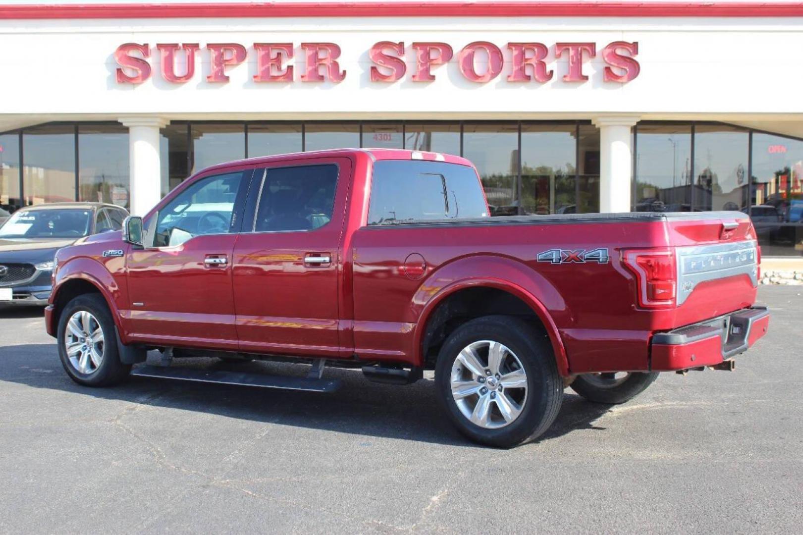 2015 Red Ford F-150 XL SuperCrew 6.5-ft. Bed 4WD (1FTFW1EGXFF) with an 3.5 V6 engine, 6-Speed Automatic transmission, located at 4301 NW 39th , Oklahoma City, OK, 73112, (405) 949-5600, 35.512135, -97.598671 - NO DRIVERS LICENCE NO-FULL COVERAGE INSURANCE-NO CREDIT CHECK. COME ON OVER TO SUPERSPORTS AND TAKE A LOOK AND TEST DRIVE. PLEASE GIVE US A CALL AT (405) 949-5600. NO LICENSIA DE MANEJAR- NO SEGURO DE COBERTURA TOTAL- NO VERIFICACCION DE CREDITO. POR FAVOR VENGAN A SUPERSPORTS, ECHE UN - Photo#4