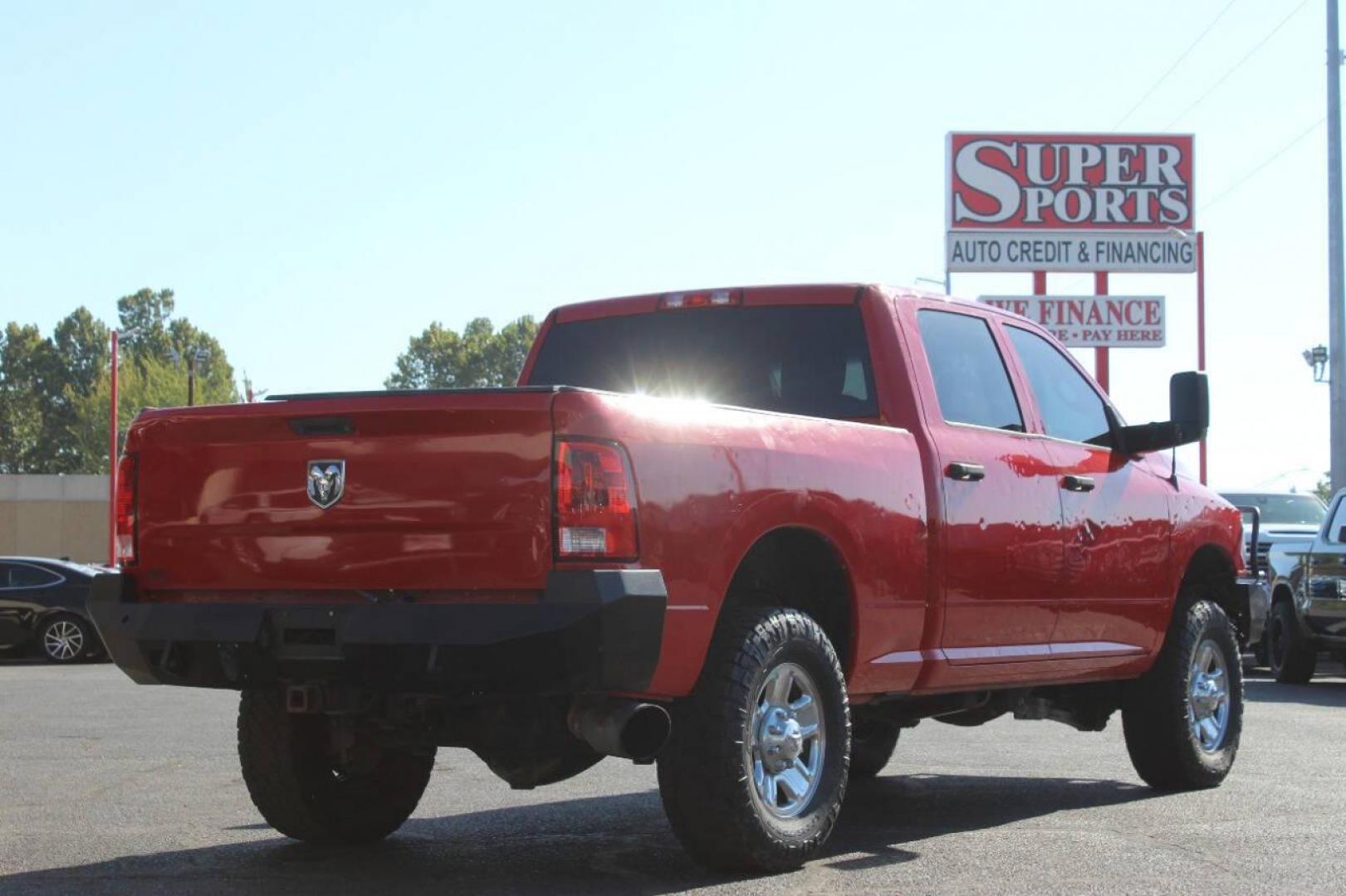 2016 Red RAM 2500 Tradesman Crew Cab SWB 4WD (3C6UR5CL6GG) with an 6.7L L6 OHV 24V TURBO DIESEL engine, 6A transmission, located at 4301 NW 39th , Oklahoma City, OK, 73112, (405) 949-5600, 35.512135, -97.598671 - NO DRIVERS LICENCE NO-FULL COVERAGE INSURANCE-NO CREDIT CHECK. COME ON OVER TO SUPERSPORTS AND TAKE A LOOK AND TEST DRIVE. PLEASE GIVE US A CALL AT (405) 949-5600. NO LICENSIA DE MANEJAR- NO SEGURO DE COBERTURA TOTAL- NO VERIFICACCION DE CREDITO. POR FAVOR VENGAN A SUPERSPORTS, ECHE UN - Photo#3