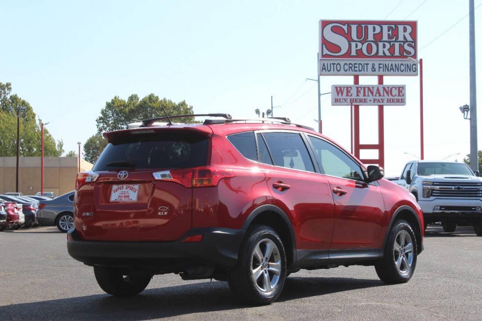 2015 Red Toyota RAV4 XLE FWD (JTMWFREV9FD) with an 2.5L L4 DOHC 16V engine, 6-Speed Automatic transmission, located at 4301 NW 39th , Oklahoma City, OK, 73112, (405) 949-5600, 35.512135, -97.598671 - NO DRIVERS LICENCE NO-FULL COVERAGE INSURANCE-NO CREDIT CHECK. COME ON OVER TO SUPERSPORTS AND TAKE A LOOK AND TEST DRIVE. PLEASE GIVE US A CALL AT (405) 949-5600. NO LICENSIA DE MANEJAR- NO SEGURO DE COBERTURA TOTAL- NO VERIFICACCION DE CREDITO. POR FAVOR VENGAN A SUPERSPORTS, ECHE UN - Photo#3