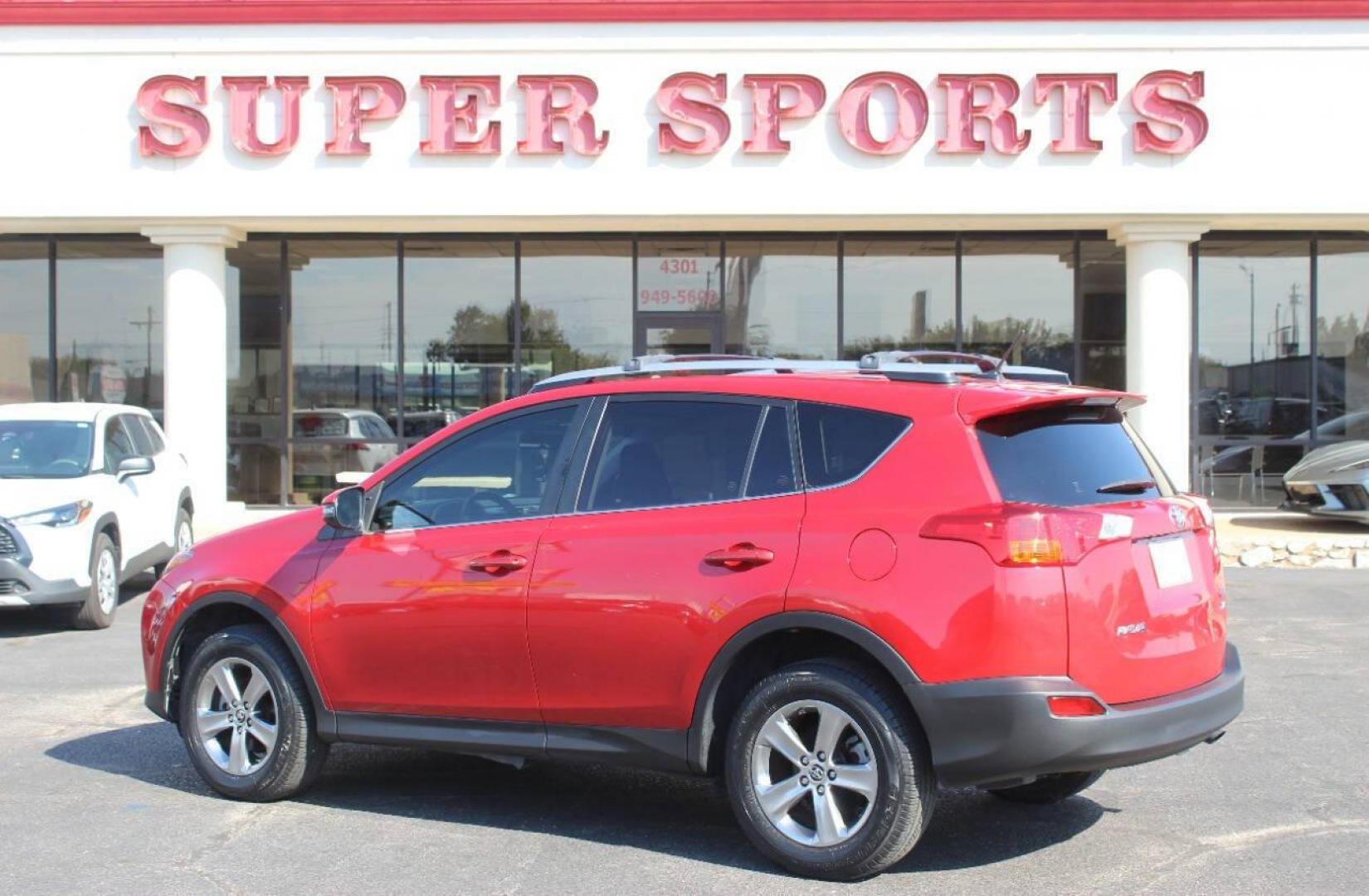 2015 Red Toyota RAV4 XLE FWD (JTMWFREV9FD) with an 2.5L L4 DOHC 16V engine, 6-Speed Automatic transmission, located at 4301 NW 39th , Oklahoma City, OK, 73112, (405) 949-5600, 35.512135, -97.598671 - NO DRIVERS LICENCE NO-FULL COVERAGE INSURANCE-NO CREDIT CHECK. COME ON OVER TO SUPERSPORTS AND TAKE A LOOK AND TEST DRIVE. PLEASE GIVE US A CALL AT (405) 949-5600. NO LICENSIA DE MANEJAR- NO SEGURO DE COBERTURA TOTAL- NO VERIFICACCION DE CREDITO. POR FAVOR VENGAN A SUPERSPORTS, ECHE UN - Photo#4