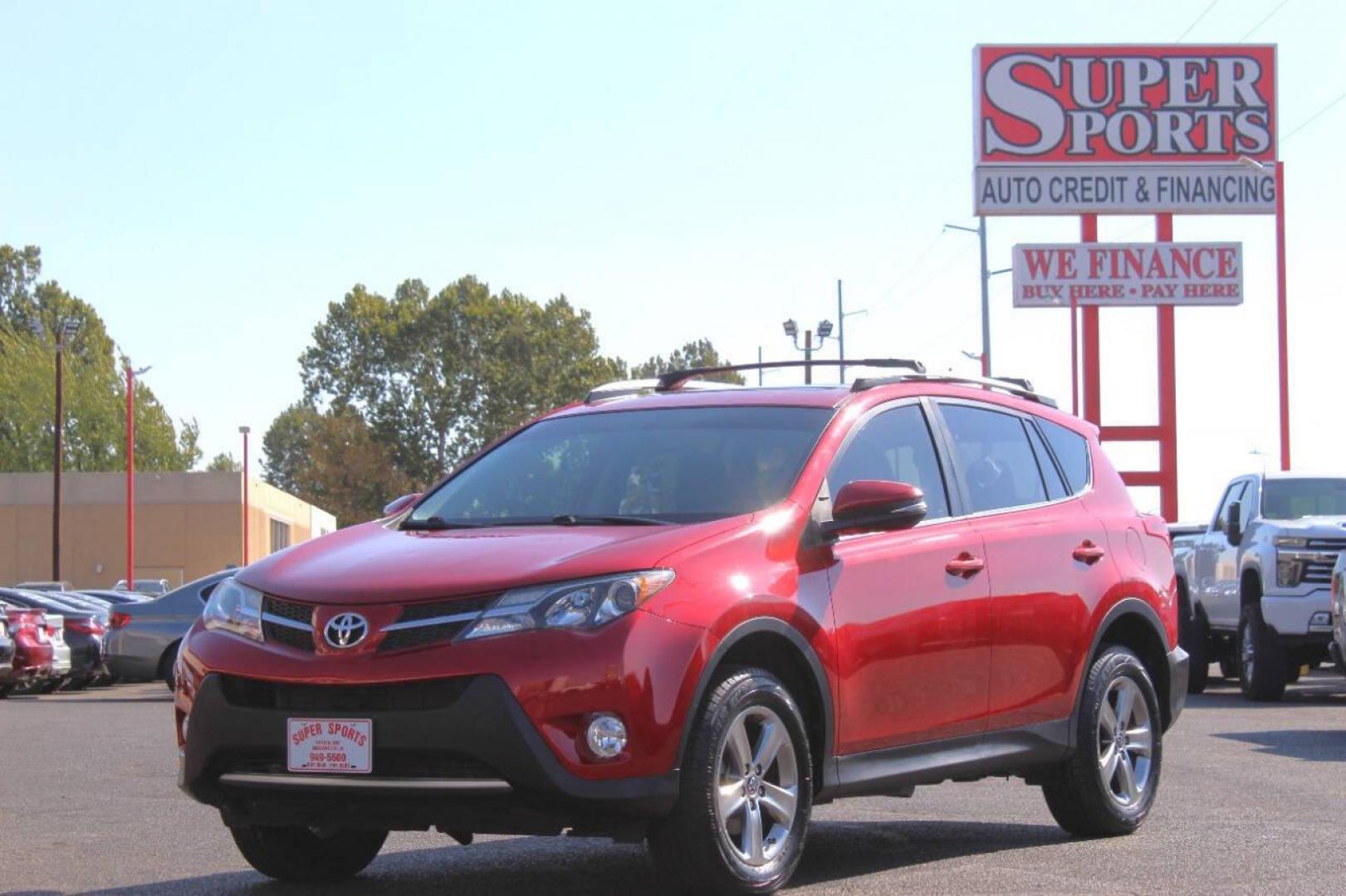 2015 Red Toyota RAV4 XLE FWD (JTMWFREV9FD) with an 2.5L L4 DOHC 16V engine, 6-Speed Automatic transmission, located at 4301 NW 39th , Oklahoma City, OK, 73112, (405) 949-5600, 35.512135, -97.598671 - NO DRIVERS LICENCE NO-FULL COVERAGE INSURANCE-NO CREDIT CHECK. COME ON OVER TO SUPERSPORTS AND TAKE A LOOK AND TEST DRIVE. PLEASE GIVE US A CALL AT (405) 949-5600. NO LICENSIA DE MANEJAR- NO SEGURO DE COBERTURA TOTAL- NO VERIFICACCION DE CREDITO. POR FAVOR VENGAN A SUPERSPORTS, ECHE UN - Photo#6