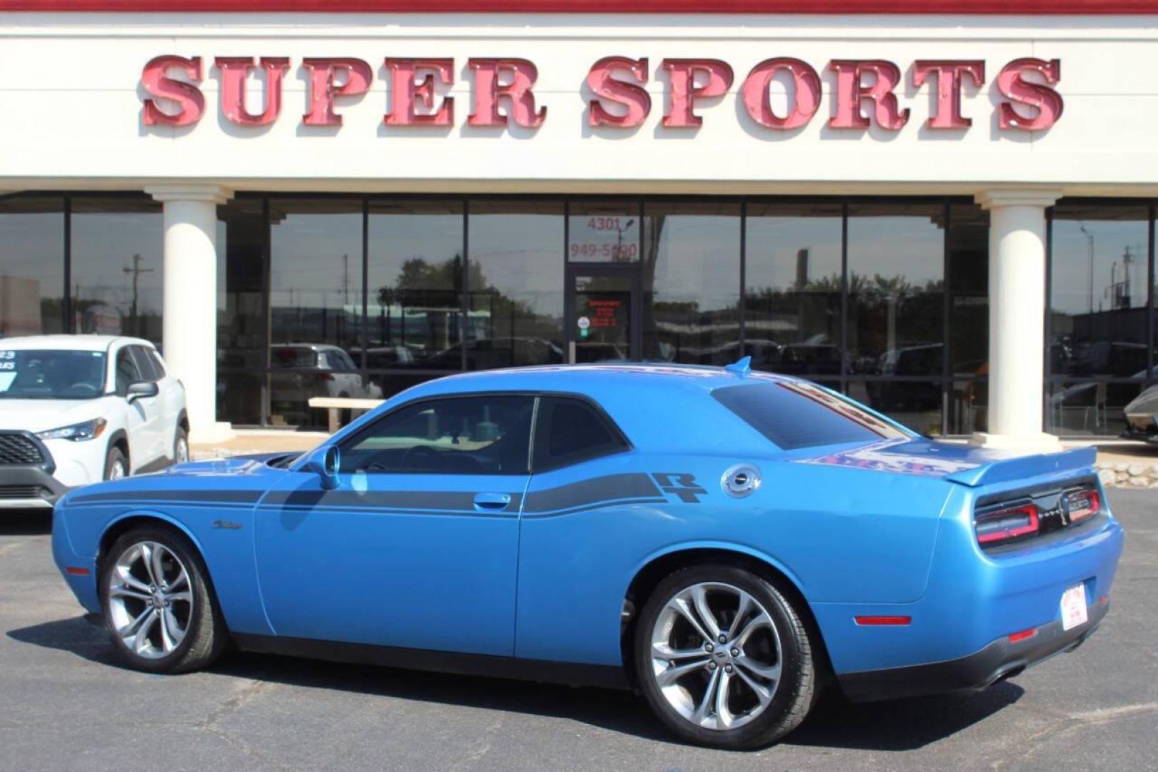 2016 Blue Dodge Challenger R/T Plus (2C3CDZBT4GH) with an 5.7L V8 OHV 16V engine, Automatic 8-Speed transmission, located at 4301 NW 39th , Oklahoma City, OK, 73112, (405) 949-5600, 35.512135, -97.598671 - Photo#4