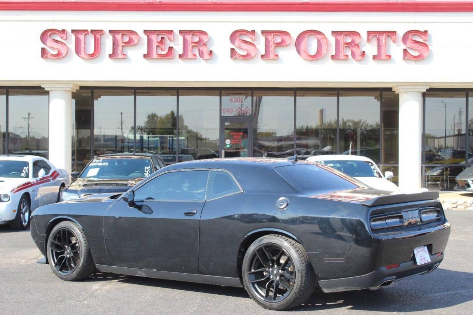 2020 Black Dodge Challenger SXT (2C3CDZAGXLH) with an 3.6L V6 DOHC 24V engine, 8A transmission, located at 4301 NW 39th , Oklahoma City, OK, 73112, (405) 949-5600, 35.512135, -97.598671 - NO DRIVERS LICENCE NO-FULL COVERAGE INSURANCE-NO CREDIT CHECK. COME ON OVER TO SUPERSPORTS AND TAKE A LOOK AND TEST DRIVE. PLEASE GIVE US A CALL AT (405) 949-5600. NO LICENSIA DE MANEJAR- NO SEGURO DE COBERTURA TOTAL- NO VERIFICACCION DE CREDITO. POR FAVOR VENGAN A SUPERSPORTS, ECHE UN - Photo#4