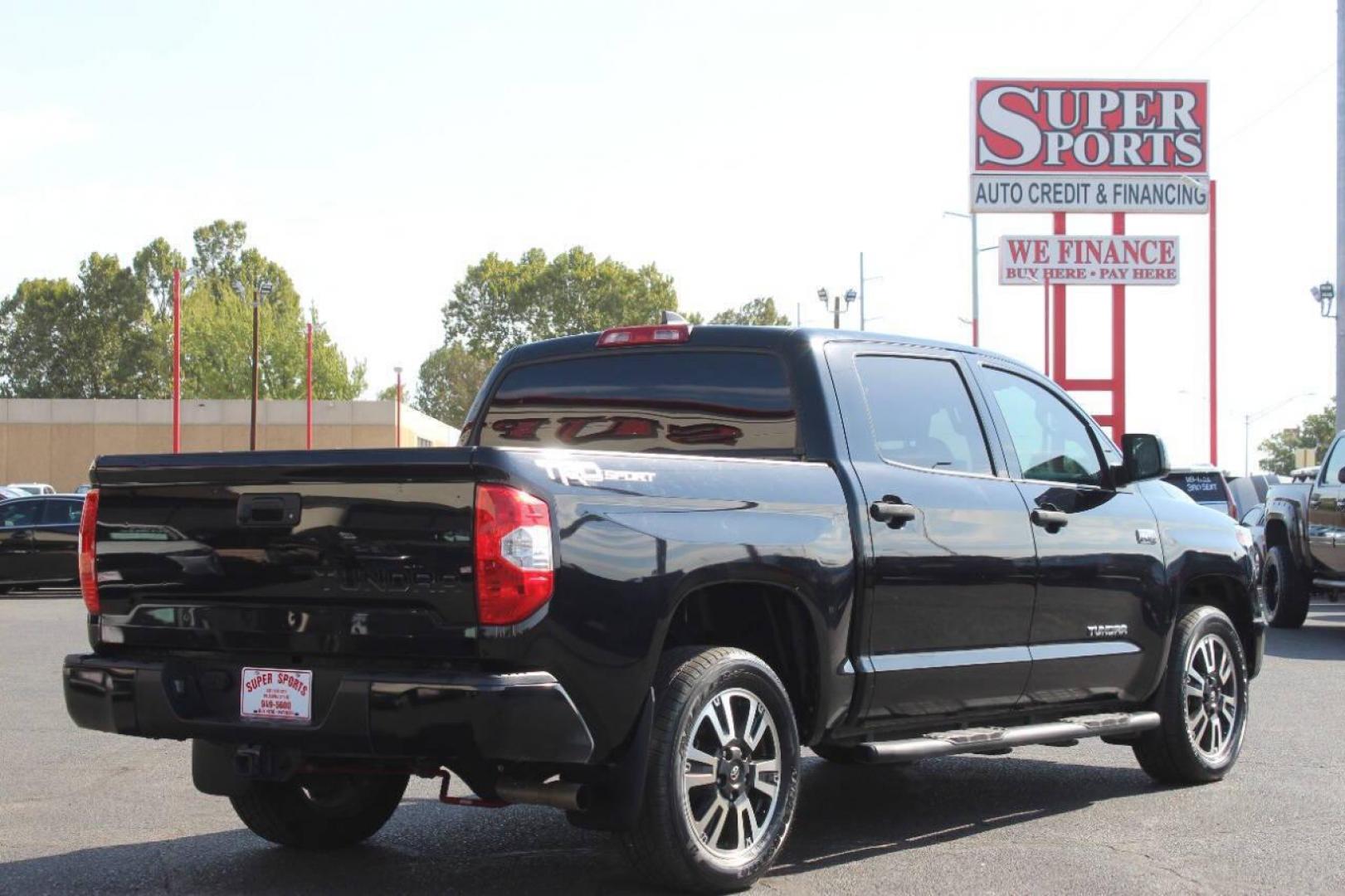 2021 Black Toyota Tundra SR5 5.7L V8 CrewMax 2WD (5TFEY5F17MX) with an 5.7L V8 DOHC 32V engine, 6A transmission, located at 4301 NW 39th , Oklahoma City, OK, 73112, (405) 949-5600, 35.512135, -97.598671 - NO DRIVERS LICENCE NO-FULL COVERAGE INSURANCE-NO CREDIT CHECK. COME ON OVER TO SUPERSPORTS AND TAKE A LOOK AND TEST DRIVE. PLEASE GIVE US A CALL AT (405) 949-5600. NO LICENSIA DE MANEJAR- NO SEGURO DE COBERTURA TOTAL- NO VERIFICACCION DE CREDITO. POR FAVOR VENGAN A SUPERSPORTS, ECHE UN - Photo#3