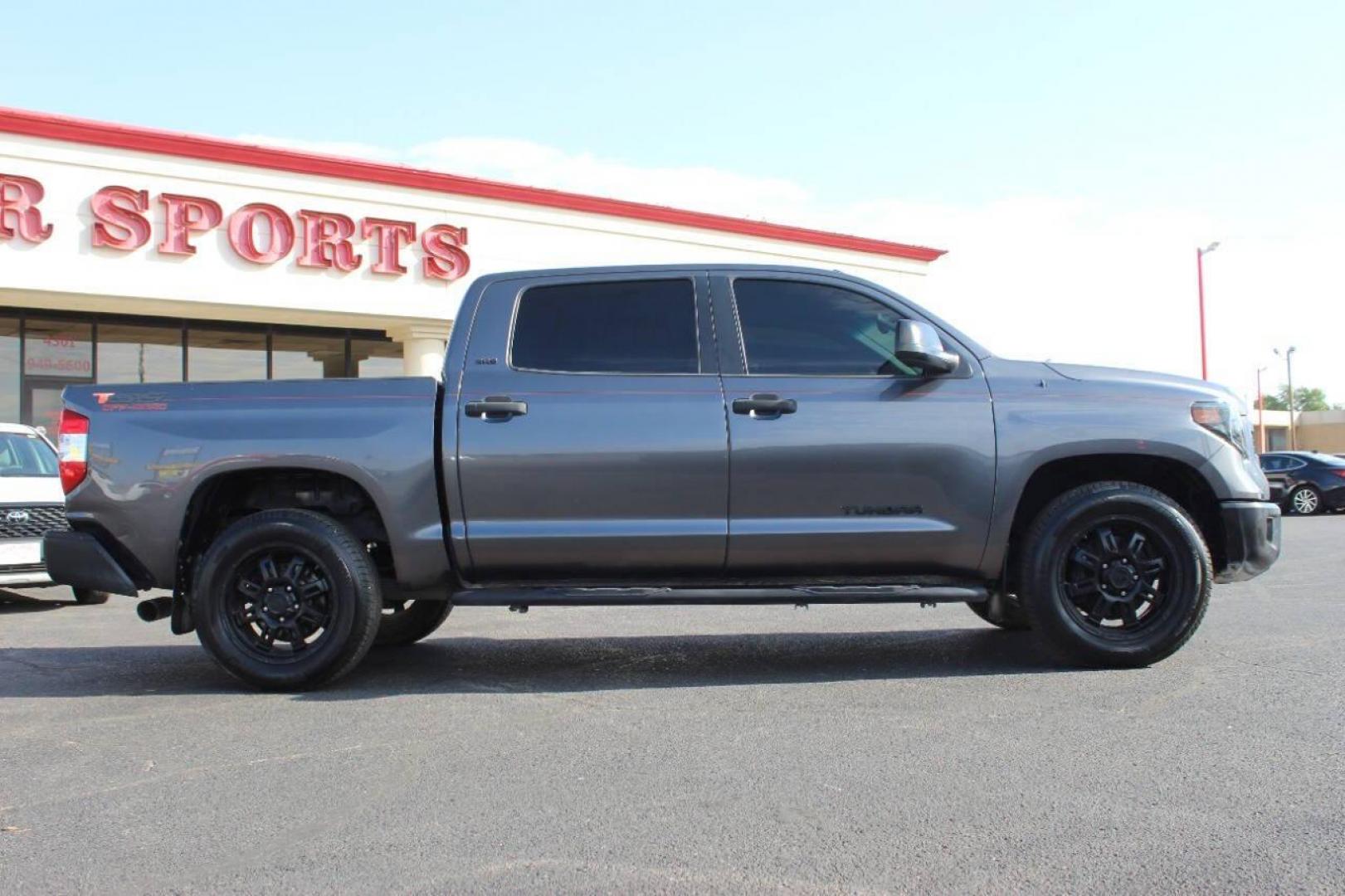 2015 Pewter Toyota Tundra SR5 4.6L V8 CrewMax 2WD (5TFEM5F11FX) with an 4.6L V8 DOHC 32V engine, 6-Speed Automatic transmission, located at 4301 NW 39th , Oklahoma City, OK, 73112, (405) 949-5600, 35.512135, -97.598671 - Photo#2