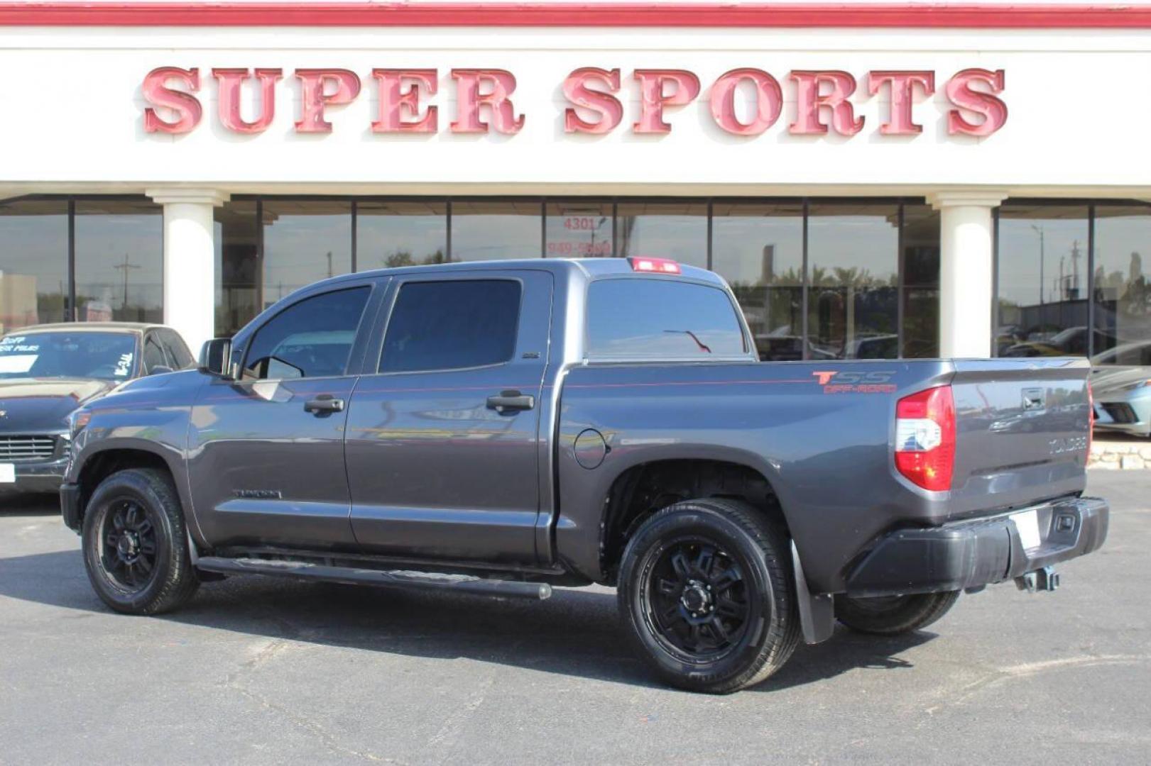 2015 Pewter Toyota Tundra SR5 4.6L V8 CrewMax 2WD (5TFEM5F11FX) with an 4.6L V8 DOHC 32V engine, 6-Speed Automatic transmission, located at 4301 NW 39th , Oklahoma City, OK, 73112, (405) 949-5600, 35.512135, -97.598671 - Photo#4