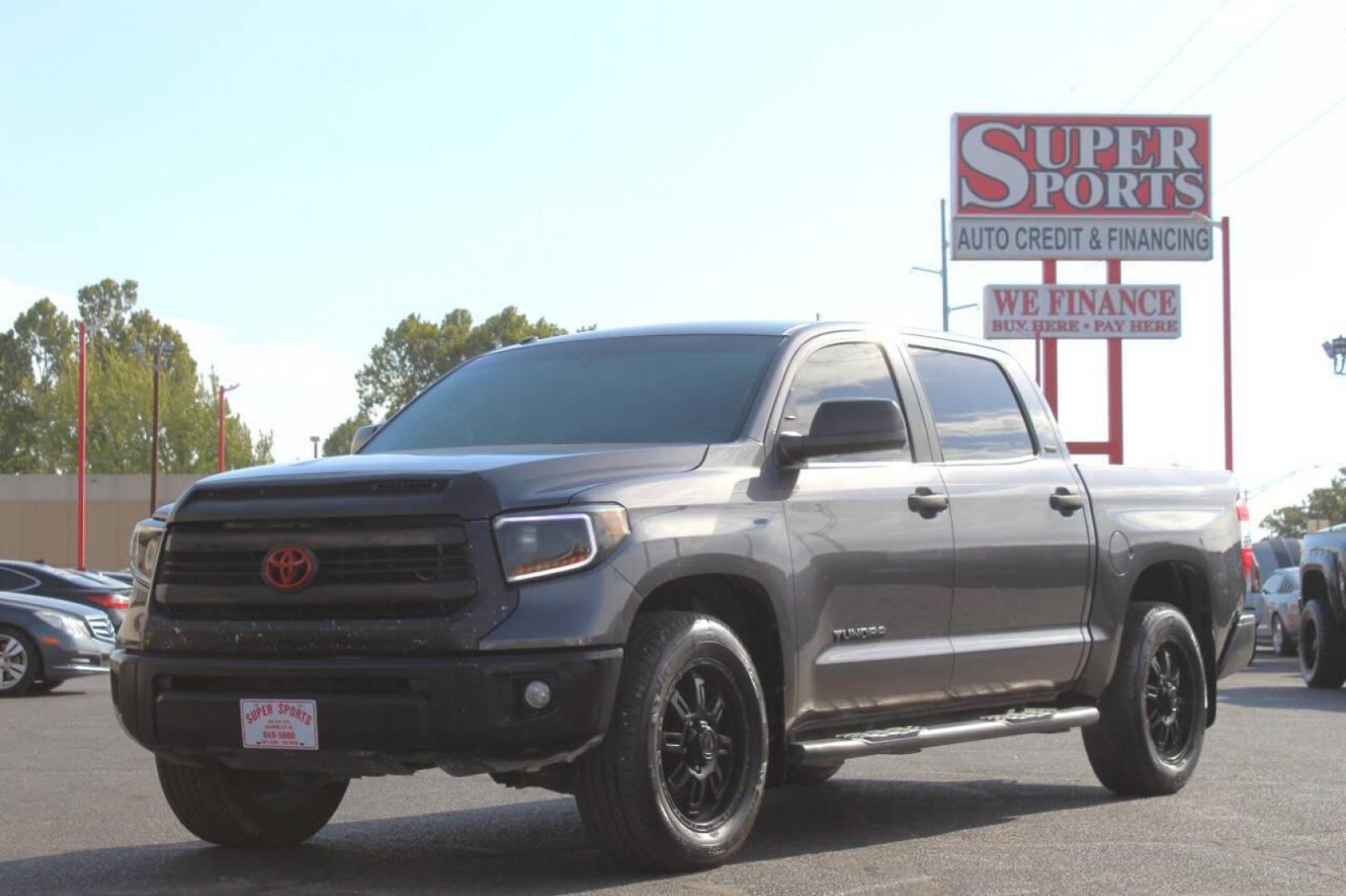 2015 Pewter Toyota Tundra SR5 4.6L V8 CrewMax 2WD (5TFEM5F11FX) with an 4.6L V8 DOHC 32V engine, 6-Speed Automatic transmission, located at 4301 NW 39th , Oklahoma City, OK, 73112, (405) 949-5600, 35.512135, -97.598671 - Photo#6