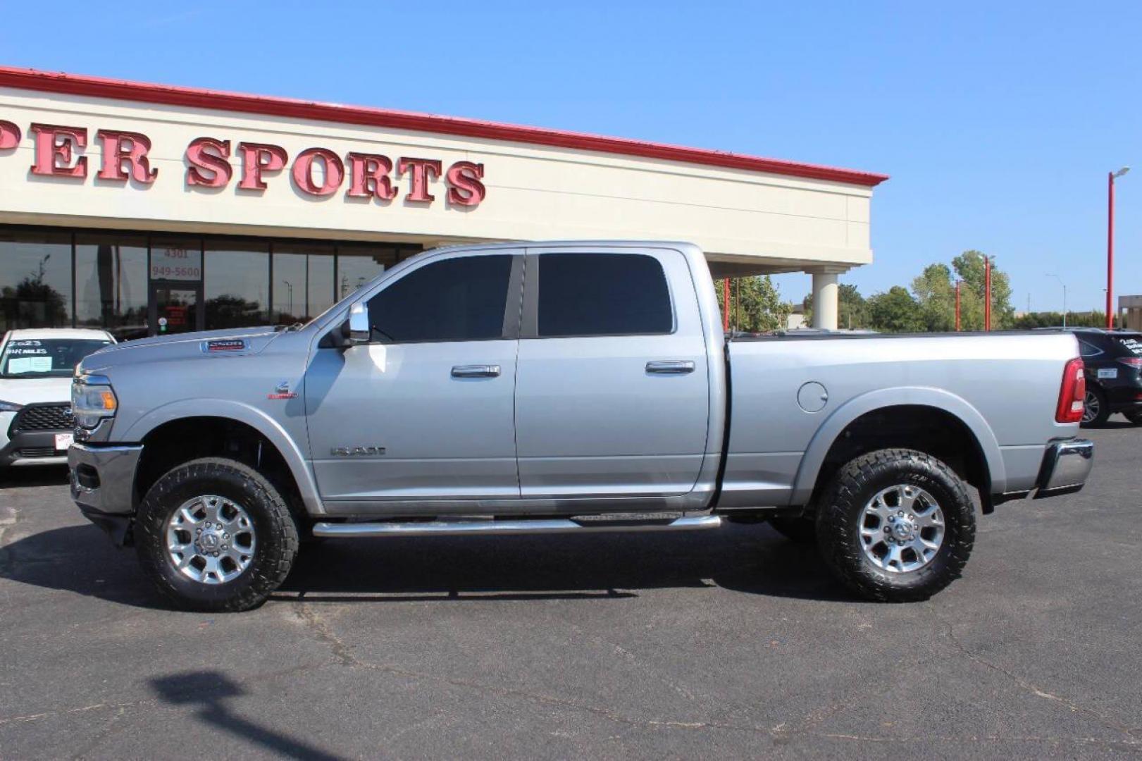 2020 Gray RAM 2500 Laramie Crew Cab SWB 4WD (3C6UR5FL9LG) with an 6.7L L6 OHV 24V TURBO DIESEL engine, 6A transmission, located at 4301 NW 39th , Oklahoma City, OK, 73112, (405) 949-5600, 35.512135, -97.598671 - NO DRIVERS LICENCE NO-FULL COVERAGE INSURANCE-NO CREDIT CHECK. COME ON OVER TO SUPERSPORTS AND TAKE A LOOK AND TEST DRIVE. PLEASE GIVE US A CALL AT (405) 949-5600. NO LICENSIA DE MANEJAR- NO SEGURO DE COBERTURA TOTAL- NO VERIFICACCION DE CREDITO. POR FAVOR VENGAN A SUPERSPORTS, ECHE UN - Photo#5