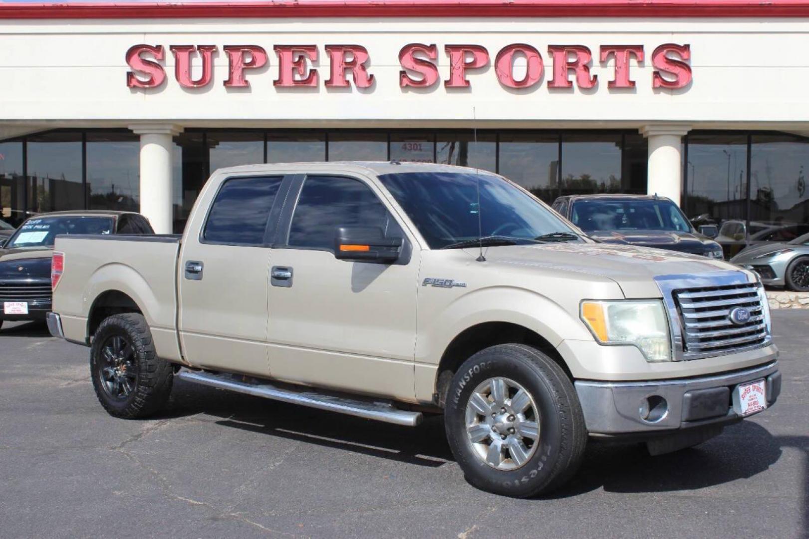 2010 Gold Ford F-150 Lariat SuperCrew 5.5-ft. Bed 2WD (1FTEW1C83AK) with an 4.6L V8 SOHC 24V engine, 4-Speed Automatic transmission, located at 4301 NW 39th , Oklahoma City, OK, 73112, (405) 949-5600, 35.512135, -97.598671 - Photo#0