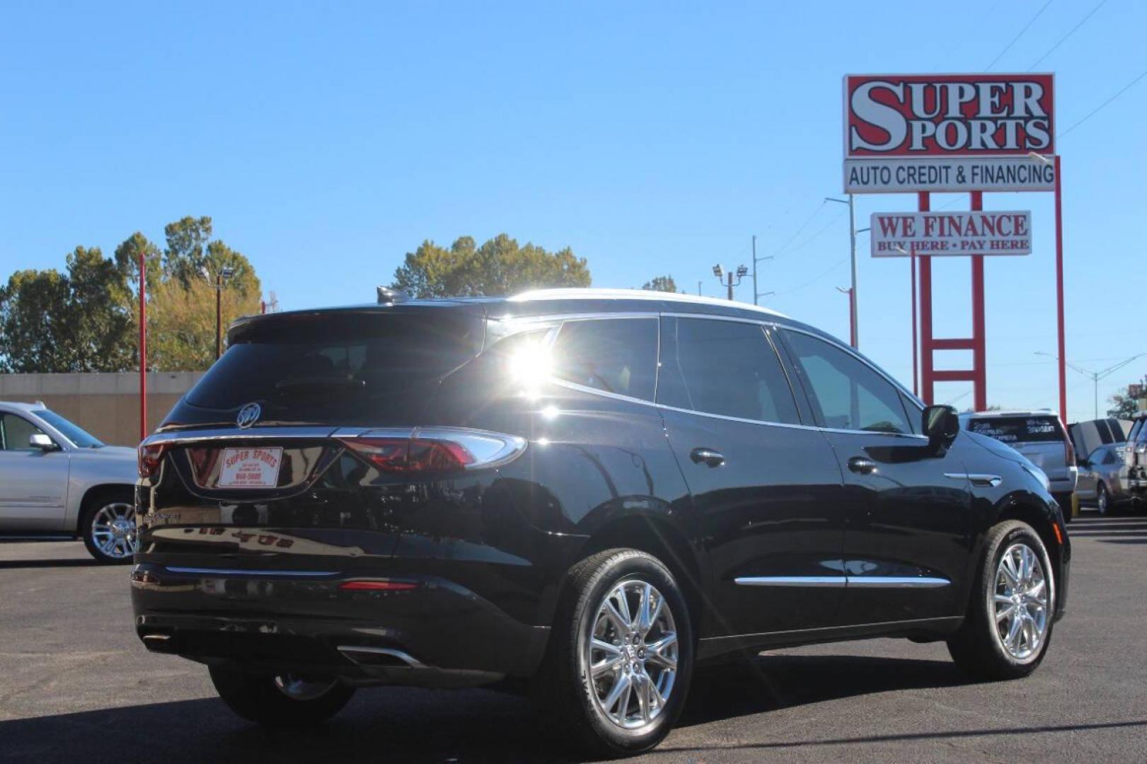 2023 Black Buick Enclave Essence AWD (5GAEVAKW7PJ) with an 3.6L V6 DOHC 24V engine, 9A transmission, located at 4301 NW 39th , Oklahoma City, OK, 73112, (405) 949-5600, 35.512135, -97.598671 - NO DRIVERS LICENCE NO-FULL COVERAGE INSURANCE-NO CREDIT CHECK. COME ON OVER TO SUPERSPORTS AND TAKE A LOOK AND TEST DRIVE. PLEASE GIVE US A CALL AT (405) 949-5600. NO LICENSIA DE MANEJAR- NO SEGURO DE COBERTURA TOTAL- NO VERIFICACCION DE CREDITO. POR FAVOR VENGAN A SUPERSPORTS, ECHE UN - Photo#3