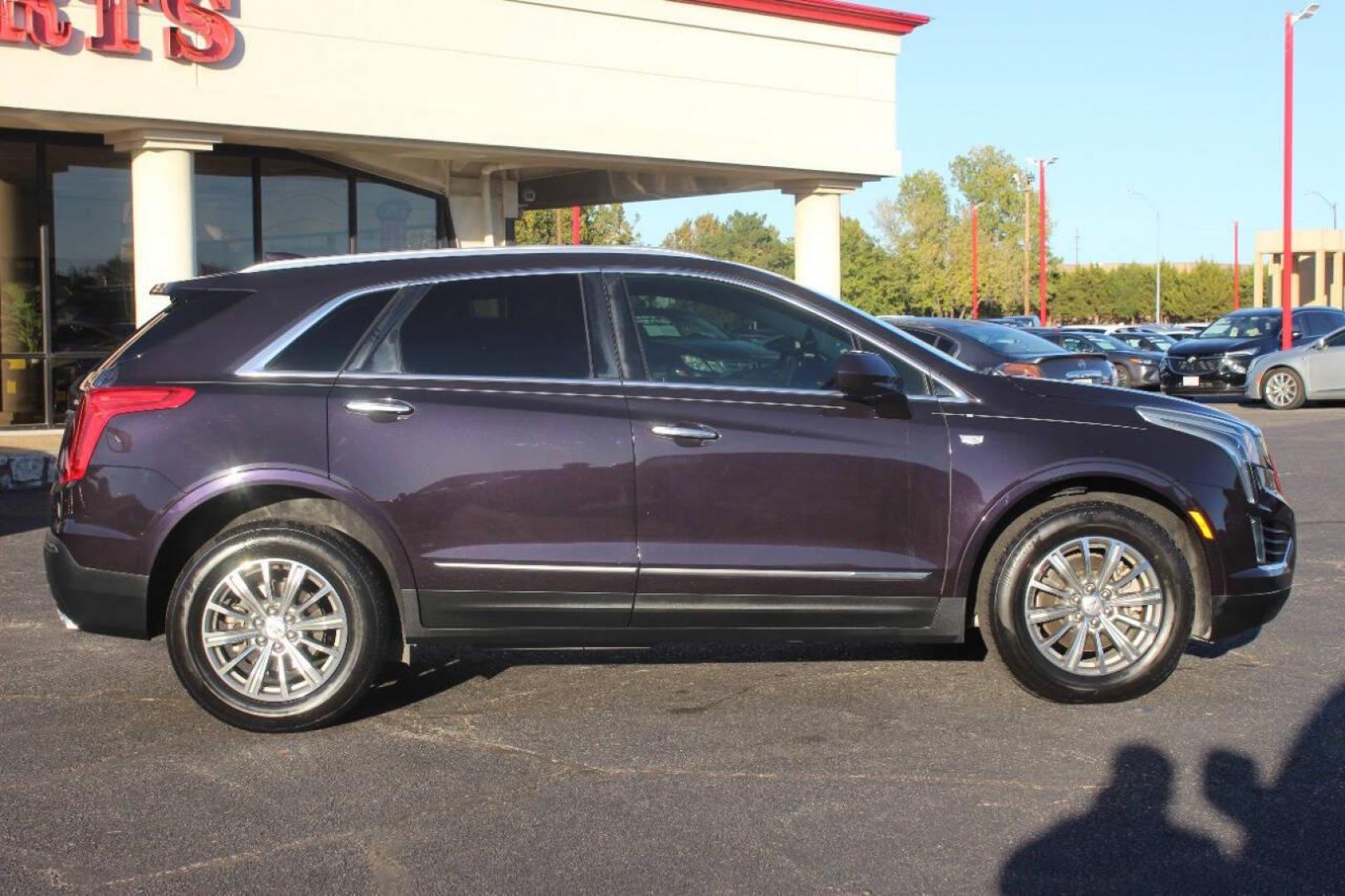 2018 Maroon Cadillac XT5 Luxury (1GYKNCRS5JZ) with an 3.6L V6 DOHC 24V engine, 8A transmission, located at 4301 NW 39th , Oklahoma City, OK, 73112, (405) 949-5600, 35.512135, -97.598671 - NO DRIVERS LICENCE NO-FULL COVERAGE INSURANCE-NO CREDIT CHECK. COME ON OVER TO SUPERSPORTS AND TAKE A LOOK AND TEST DRIVE. PLEASE GIVE US A CALL AT (405) 949-5600. NO LICENSIA DE MANEJAR- NO SEGURO DE COBERTURA TOTAL- NO VERIFICACCION DE CREDITO. POR FAVOR VENGAN A SUPERSPORTS, ECHE UN - Photo#2