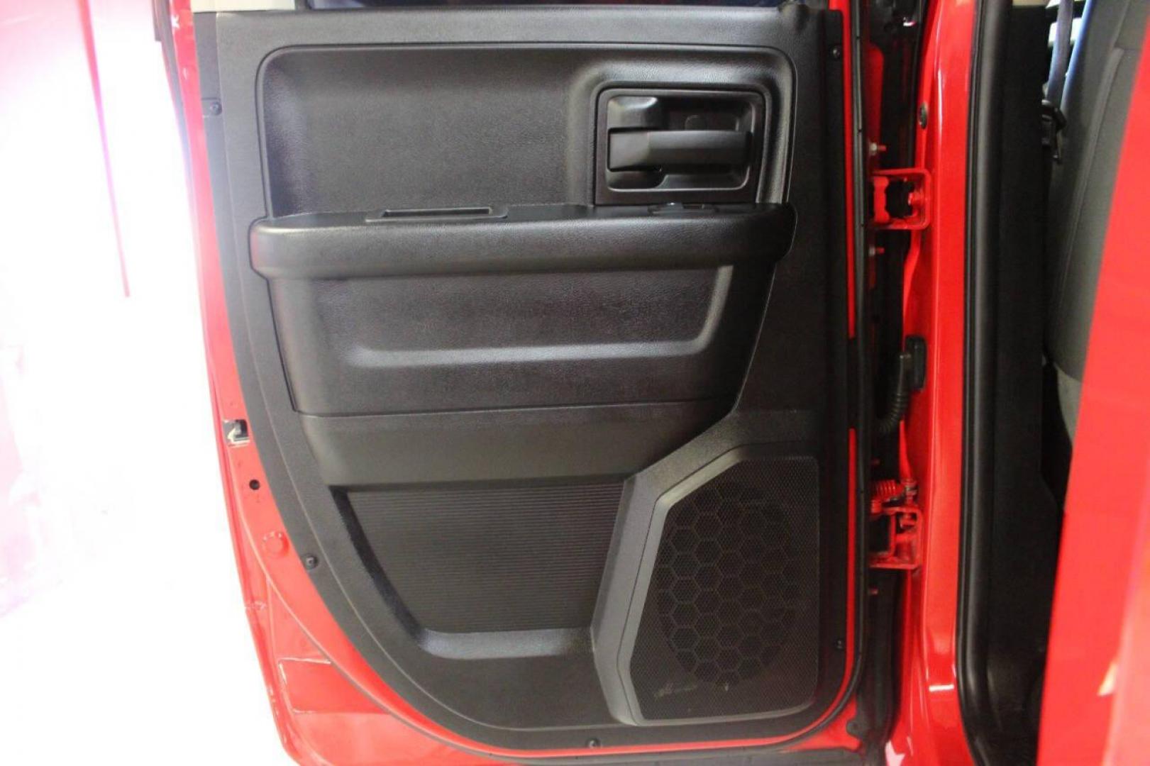 2020 Red RAM 1500 Classic Tradesman Quad Cab 2WD (1C6RR6FG2LS) with an 3.6L V6 DOHC 24V FFV engine, 8A transmission, located at 4301 NW 39th , Oklahoma City, OK, 73112, (405) 949-5600, 35.512135, -97.598671 - NO DRIVERS LICENCE NO-FULL COVERAGE INSURANCE-NO CREDIT CHECK. COME ON OVER TO SUPERSPORTS AND TAKE A LOOK AND TEST DRIVE. PLEASE GIVE US A CALL AT (405) 949-5600. NO LICENSIA DE MANEJAR- NO SEGURO DE COBERTURA TOTAL- NO VERIFICACCION DE CREDITO. POR FAVOR VENGAN A SUPERSPORTS, ECHE UN - Photo#14