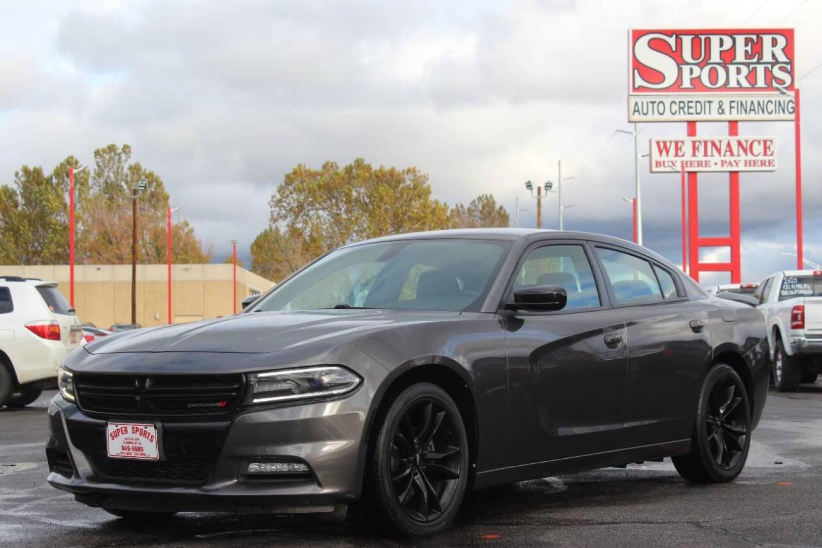 2018 Gray Dodge Charger SXT (2C3CDXHG8JH) with an 3.6L V6 DOHC 24V engine, 8A transmission, located at 4301 NW 39th , Oklahoma City, OK, 73112, (405) 949-5600, 35.512135, -97.598671 - NO DRIVERS LICENCE NO-FULL COVERAGE INSURANCE-NO CREDIT CHECK. COME ON OVER TO SUPERSPORTS AND TAKE A LOOK AND TEST DRIVE. PLEASE GIVE US A CALL AT (405) 949-5600. NO LICENSIA DE MANEJAR- NO SEGURO DE COBERTURA TOTAL- NO VERIFICACCION DE CREDITO. POR FAVOR VENGAN A SUPERSPORTS, ECHE UN - Photo#6