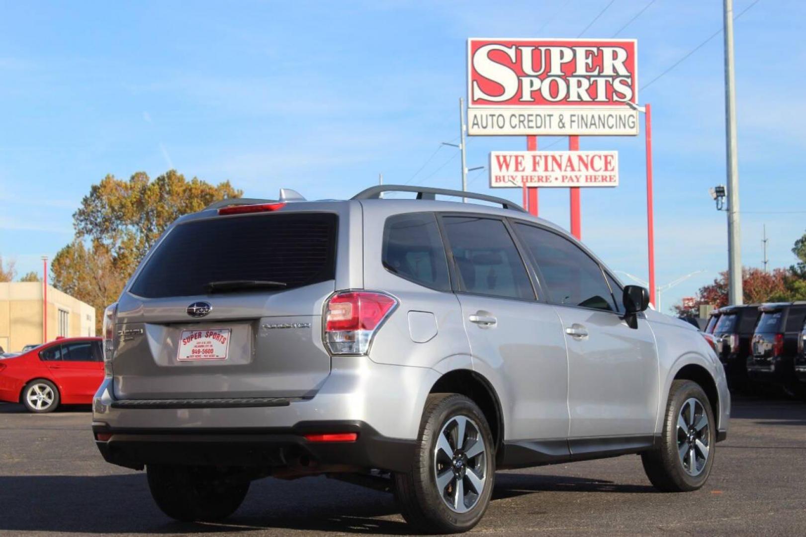 2018 Silver Subaru Forester 2.5i Premium PZEV CVT (JF2SJABC1JH) with an 2.5L H4 SOHC 16V engine, CVT transmission, located at 4301 NW 39th , Oklahoma City, OK, 73112, (405) 949-5600, 35.512135, -97.598671 - NO DRIVERS LICENCE NO-FULL COVERAGE INSURANCE-NO CREDIT CHECK. COME ON OVER TO SUPERSPORTS AND TAKE A LOOK AND TEST DRIVE. PLEASE GIVE US A CALL AT (405) 949-5600. NO LICENSIA DE MANEJAR- NO SEGURO DE COBERTURA TOTAL- NO VERIFICACCION DE CREDITO. POR FAVOR VENGAN A SUPERSPORTS, ECHE UN - Photo#3