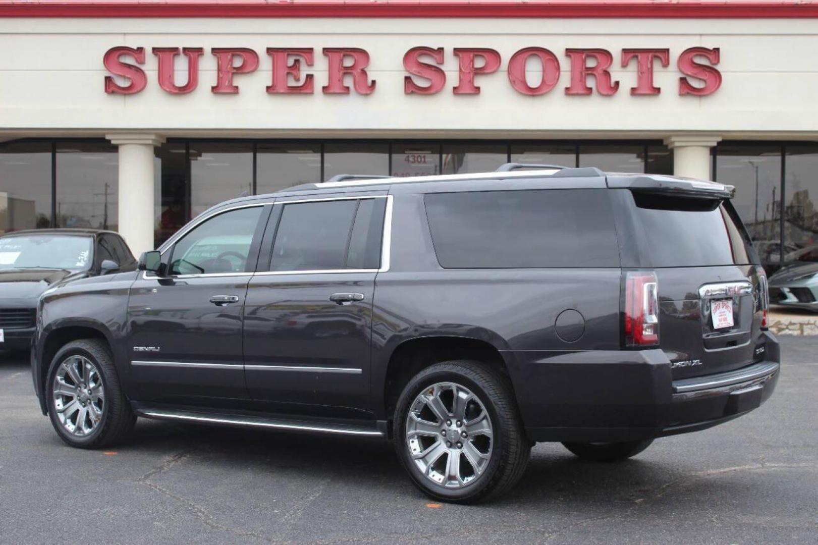 2016 Black GMC Yukon XL Denali 4WD (1GKS2HKJ5GR) with an 6.2L V8 OHV 16V engine, 6A transmission, located at 4301 NW 39th , Oklahoma City, OK, 73112, (405) 949-5600, 35.512135, -97.598671 - NO DRIVERS LICENCE NO-FULL COVERAGE INSURANCE-NO CREDIT CHECK. COME ON OVER TO SUPERSPORTS AND TAKE A LOOK AND TEST DRIVE. PLEASE GIVE US A CALL AT (405) 949-5600. NO LICENSIA DE MANEJAR- NO SEGURO DE COBERTURA TOTAL- NO VERIFICACCION DE CREDITO. POR FAVOR VENGAN A SUPERSPORTS, ECHE UN - Photo#4