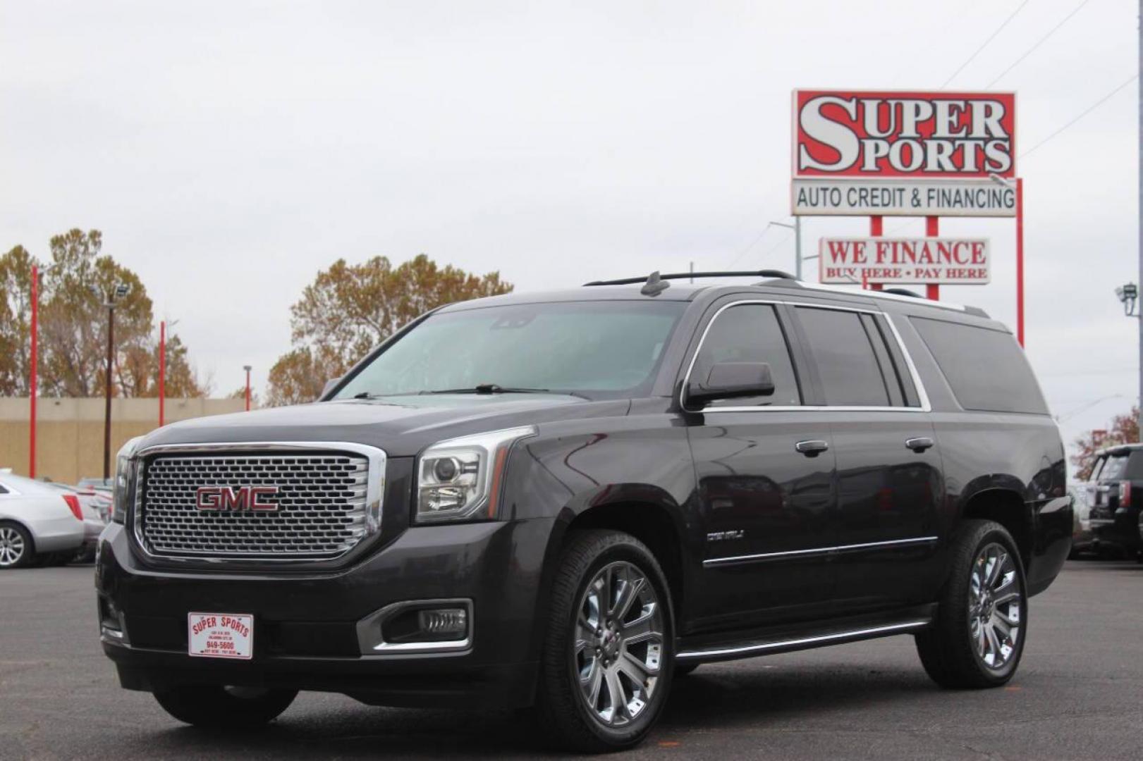 2016 Black GMC Yukon XL Denali 4WD (1GKS2HKJ5GR) with an 6.2L V8 OHV 16V engine, 6A transmission, located at 4301 NW 39th , Oklahoma City, OK, 73112, (405) 949-5600, 35.512135, -97.598671 - NO DRIVERS LICENCE NO-FULL COVERAGE INSURANCE-NO CREDIT CHECK. COME ON OVER TO SUPERSPORTS AND TAKE A LOOK AND TEST DRIVE. PLEASE GIVE US A CALL AT (405) 949-5600. NO LICENSIA DE MANEJAR- NO SEGURO DE COBERTURA TOTAL- NO VERIFICACCION DE CREDITO. POR FAVOR VENGAN A SUPERSPORTS, ECHE UN - Photo#6