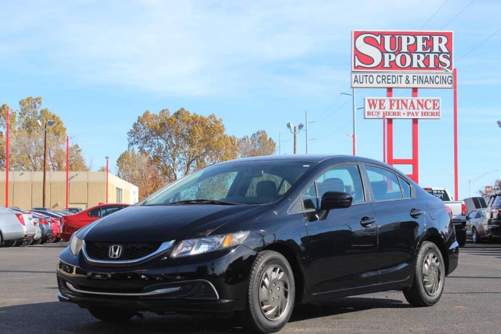 2015 Black Honda Civic LX Sedan CVT (19XFB2F57FE) with an 1.8L L4 SOHC 16V engine, Continuously Variable Transmission transmission, located at 4301 NW 39th , Oklahoma City, OK, 73112, (405) 949-5600, 35.512135, -97.598671 - NO DRIVERS LICENCE NO-FULL COVERAGE INSURANCE-NO CREDIT CHECK. COME ON OVER TO SUPERSPORTS AND TAKE A LOOK AND TEST DRIVE. PLEASE GIVE US A CALL AT (405) 949-5600. NO LICENSIA DE MANEJAR- NO SEGURO DE COBERTURA TOTAL- NO VERIFICACCION DE CREDITO. POR FAVOR VENGAN A SUPERSPORTS, ECHE UN - Photo#6