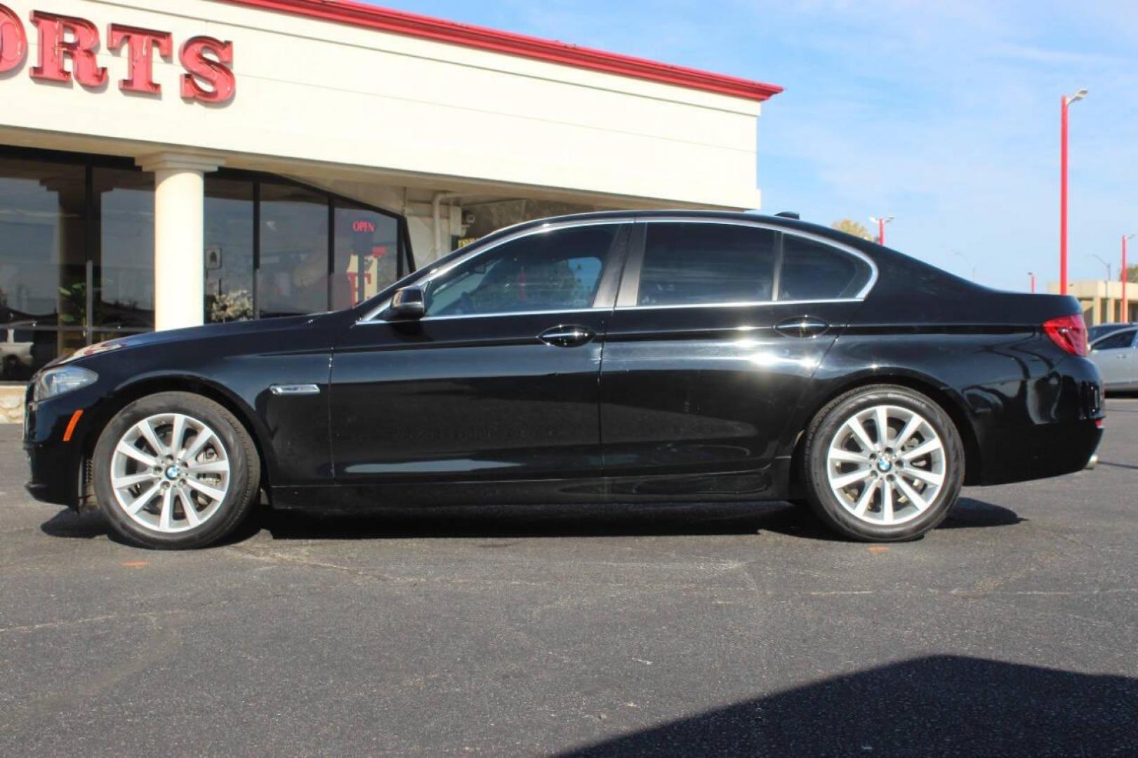 2016 Black BMW 5-Series 535i (WBA5B1C51GG) with an 3.0L L6 DOHC 24V engine, 8A transmission, located at 4301 NW 39th , Oklahoma City, OK, 73112, (405) 949-5600, 35.512135, -97.598671 - NO DRIVERS LICENCE NO-FULL COVERAGE INSURANCE-NO CREDIT CHECK. COME ON OVER TO SUPERSPORTS AND TAKE A LOOK AND TEST DRIVE. PLEASE GIVE US A CALL AT (405) 949-5600. NO LICENSIA DE MANEJAR- NO SEGURO DE COBERTURA TOTAL- NO VERIFICACCION DE CREDITO. POR FAVOR VENGAN A SUPERSPORTS, ECHE UN - Photo#5