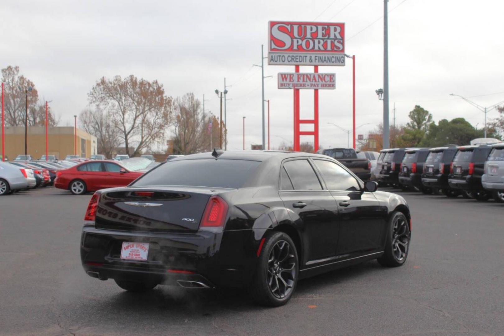 2019 Black Chrysler 300 S V6 RWD (2C3CCABG9KH) with an 3.6L V6 DOHC 24V engine, 8A transmission, located at 4301 NW 39th , Oklahoma City, OK, 73112, (405) 949-5600, 35.512135, -97.598671 - NO DRIVERS LICENCE NO-FULL COVERAGE INSURANCE-NO CREDIT CHECK. COME ON OVER TO SUPERSPORTS AND TAKE A LOOK AND TEST DRIVE. PLEASE GIVE US A CALL AT (405) 949-5600. NO LICENSIA DE MANEJAR- NO SEGURO DE COBERTURA TOTAL- NO VERIFICACCION DE CREDITO. POR FAVOR VENGAN A SUPERSPORTS, ECHE UN - Photo#3