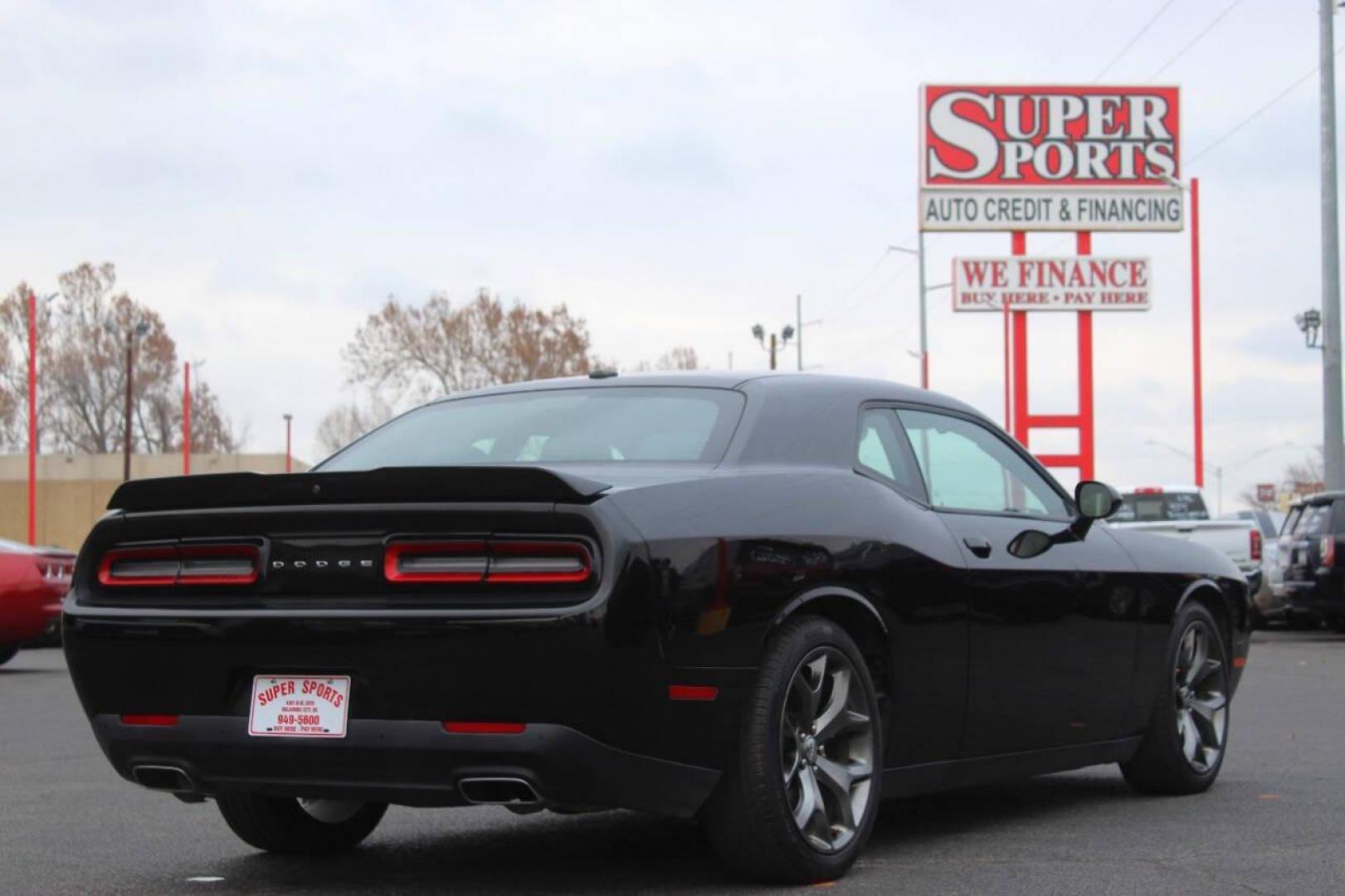 2016 Black Dodge Challenger SXT (2C3CDZAG6GH) with an 3.6L V6 DOHC 24V engine, 5A transmission, located at 4301 NW 39th , Oklahoma City, OK, 73112, (405) 949-5600, 35.512135, -97.598671 - NO DRIVERS LICENCE NO-FULL COVERAGE INSURANCE-NO CREDIT CHECK. COME ON OVER TO SUPERSPORTS AND TAKE A LOOK AND TEST DRIVE. PLEASE GIVE US A CALL AT (405) 949-5600. NO LICENSIA DE MANEJAR- NO SEGURO DE COBERTURA TOTAL- NO VERIFICACCION DE CREDITO. POR FAVOR VENGAN A SUPERSPORTS, ECHE U - Photo#3