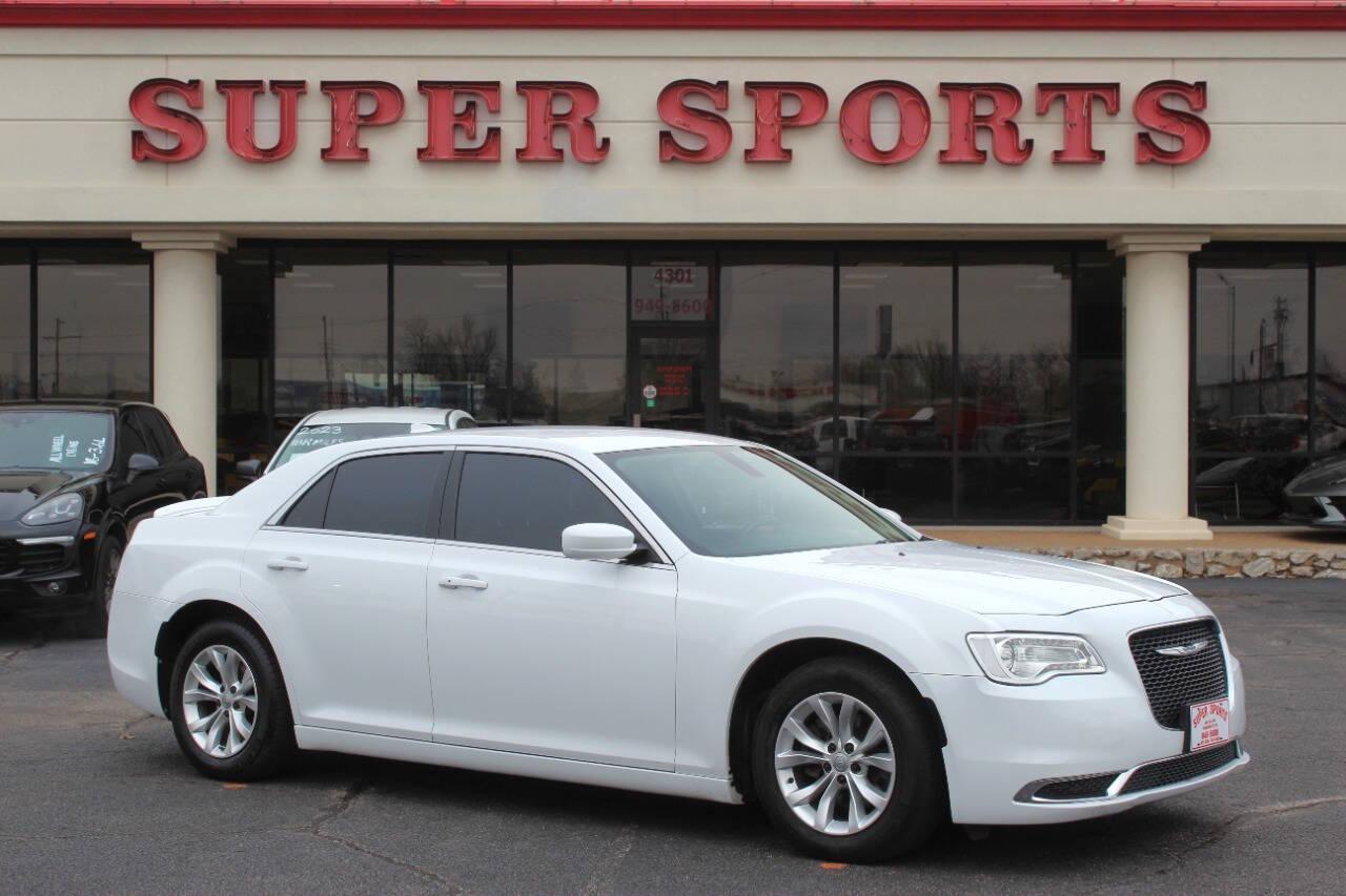 2016 Chrysler 300 Limited