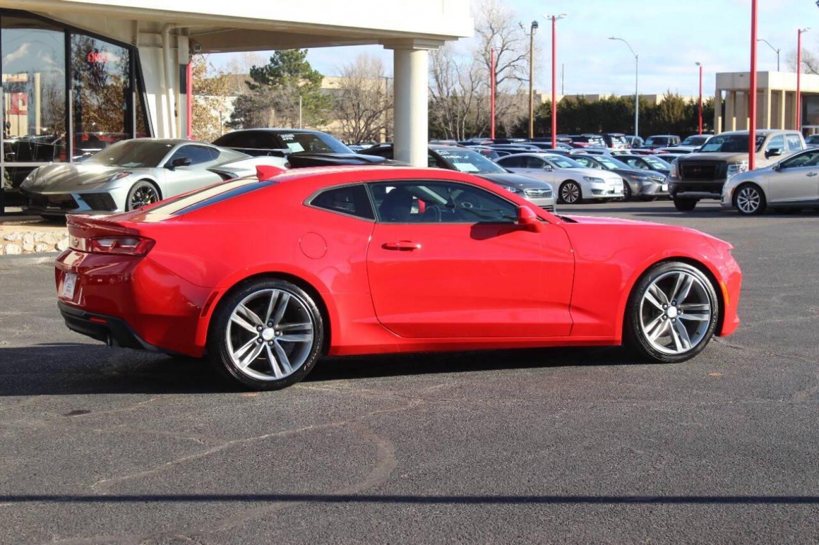 2018 Red Chevrolet Camaro 1LT Coupe (1G1FB1RS6J0) with an 3.6L V6 DOHC 24V engine, 6A transmission, located at 4301 NW 39th , Oklahoma City, OK, 73112, (405) 949-5600, 35.512135, -97.598671 - NO DRIVERS LICENCE NO-FULL COVERAGE INSURANCE-NO CREDIT CHECK. COME ON OVER TO SUPERSPORTS AND TAKE A LOOK AND TEST DRIVE. PLEASE GIVE US A CALL AT (405) 949-5600. NO LICENSIA DE MANEJAR- NO SEGURO DE COBERTURA TOTAL- NO VERIFICACCION DE CREDITO. POR FAVOR VENGAN A SUPERSPORTS, ECHE UN - Photo#2