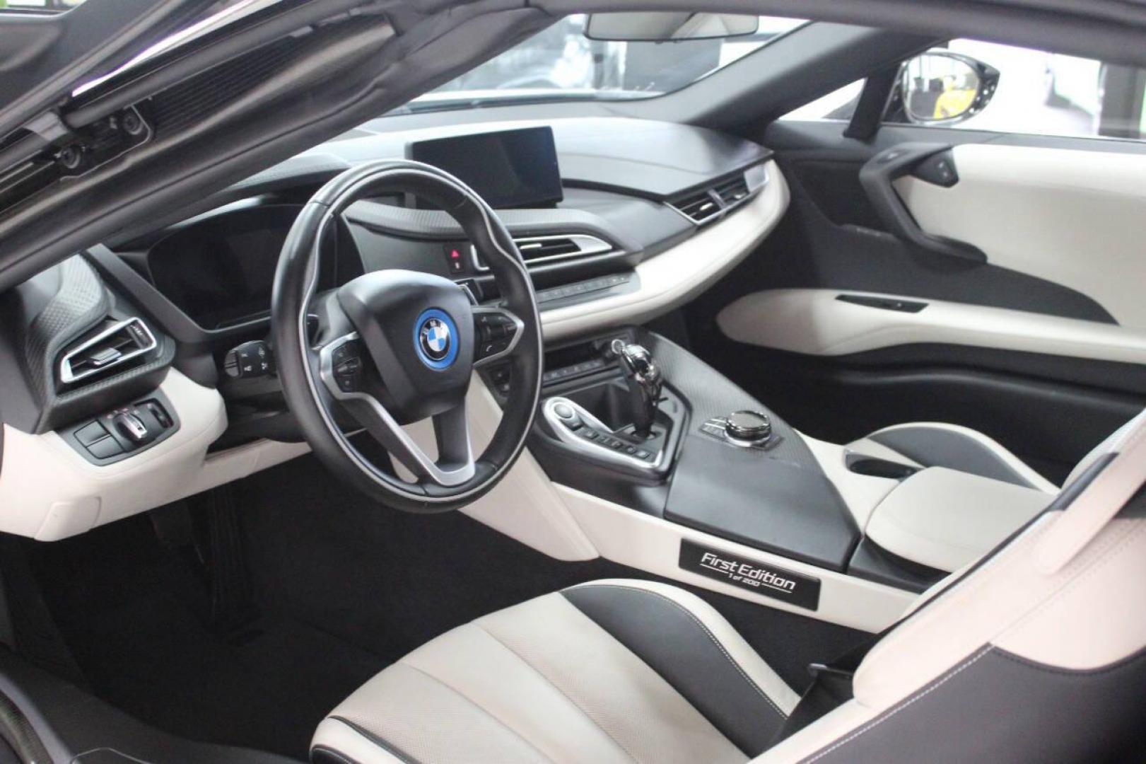 2019 Black BMW i8 Convertible (WBY2Z6C53KV) with an 1.5L L3 HYBRID engine, 6A transmission, located at 4301 NW 39th , Oklahoma City, OK, 73112, (405) 949-5600, 35.512135, -97.598671 - 1 OF 200 MADE. this vehicle was purchased from insurance company due to theft recovery. it was stolen. looks and drives brand new its a must see. full service been done and new tires and fresh oil, NEW BATTERY. call for more info (405) 949-5600 THIS VEHICLE IS $149,900 , THIS VEHICLE CAN BE P - Photo#11