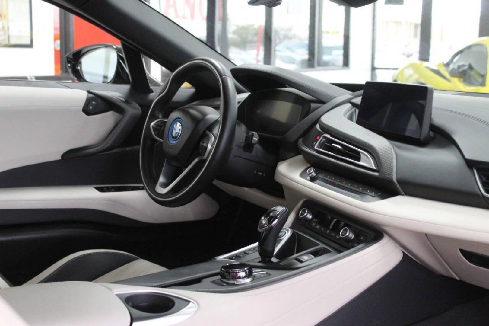 2019 Black BMW i8 Convertible (WBY2Z6C53KV) with an 1.5L L3 HYBRID engine, 6A transmission, located at 4301 NW 39th , Oklahoma City, OK, 73112, (405) 949-5600, 35.512135, -97.598671 - 1 OF 200 MADE. this vehicle was purchased from insurance company due to theft recovery. it was stolen. looks and drives brand new its a must see. full service been done and new tires and fresh oil, NEW BATTERY. call for more info (405) 949-5600 THIS VEHICLE IS $149,900 , THIS VEHICLE CAN BE P - Photo#15