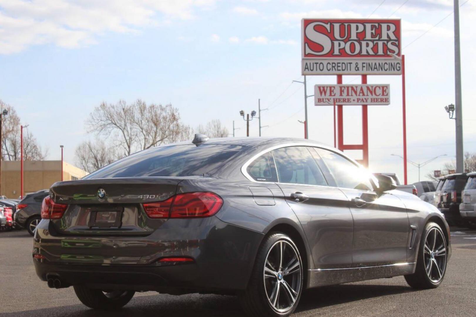 2018 Gray BMW 4-Series Gran Coupe 430i xDrive (WBA4J3C56JB) with an 2.0L L4 DOHC 16V engine, 8A transmission, located at 4301 NW 39th , Oklahoma City, OK, 73112, (405) 949-5600, 35.512135, -97.598671 - NO DRIVERS LICENCE NO-FULL COVERAGE INSURANCE-NO CREDIT CHECK. COME ON OVER TO SUPERSPORTS AND TAKE A LOOK AND TEST DRIVE. PLEASE GIVE US A CALL AT (405) 949-5600. NO LICENSIA DE MANEJAR- NO SEGURO DE COBERTURA TOTAL- NO VERIFICACCION DE CREDITO. POR FAVOR VENGAN A SUPERSPORTS, ECHE UN - Photo#3