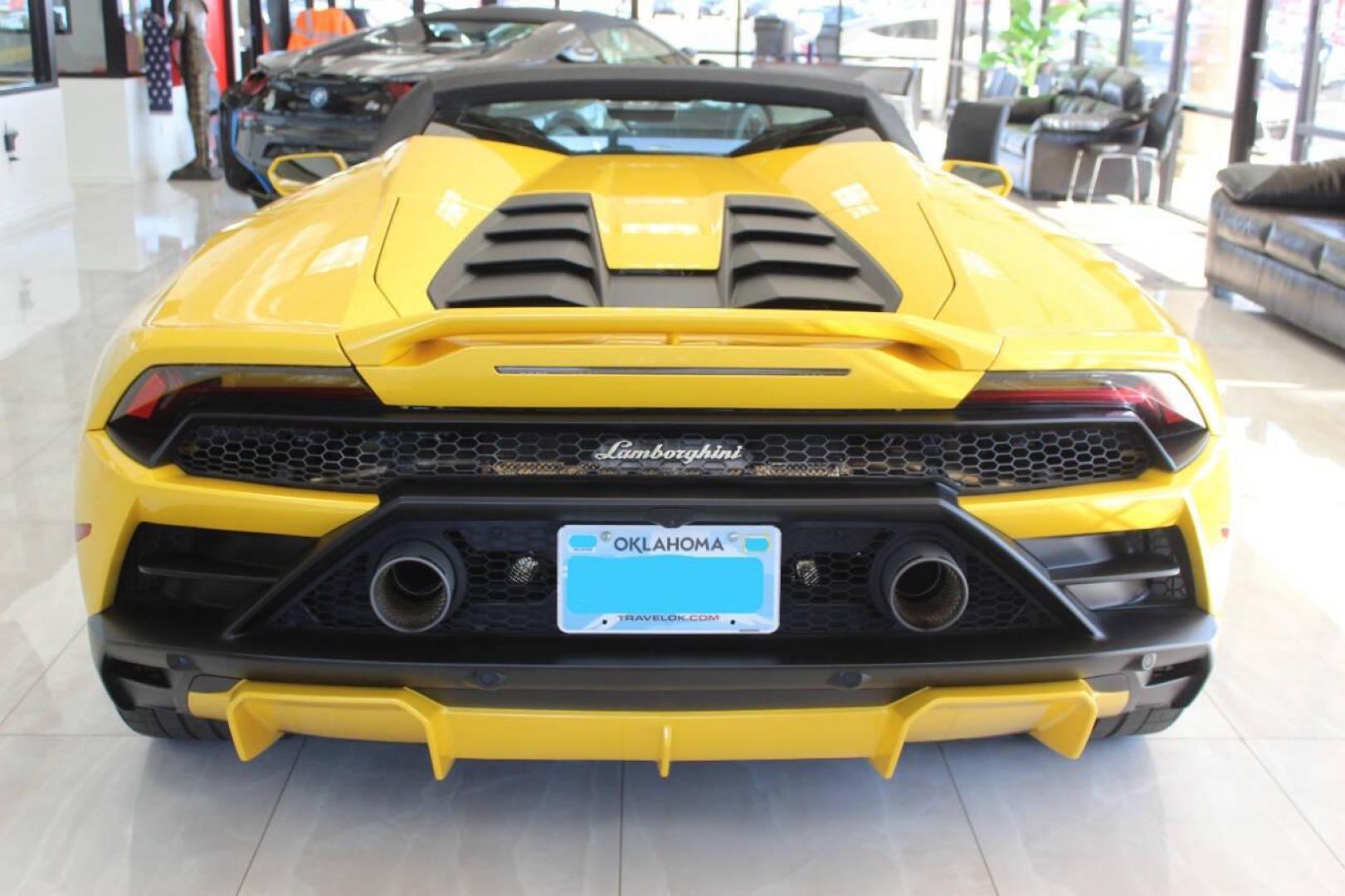 2021 Yellow Lamborghini Huracan EVO Spyder (ZHWUT5ZF0ML) with an 6.5L V12 DOHC 48V engine, 7A transmission, located at 4301 NW 39th , Oklahoma City, OK, 73112, (405) 949-5600, 35.512135, -97.598671 - PERSONAL VEHICLE. this vehicle was purchased from insurance company due to theft recovery. it was stolen. looks and drives brand new its a must see. full service been done and new tires and fresh oil. call for more info (405) 949-5600 THIS VEHICLE IS $244,900 THIS VEHICLE CAN BE PAID FOR WITH - Photo#4