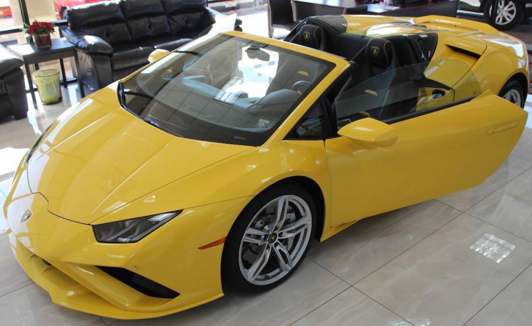 2021 Yellow Lamborghini Huracan EVO Spyder (ZHWUT5ZF0ML) with an 6.5L V12 DOHC 48V engine, 7A transmission, located at 4301 NW 39th , Oklahoma City, OK, 73112, (405) 949-5600, 35.512135, -97.598671 - PERSONAL VEHICLE. this vehicle was purchased from insurance company due to theft recovery. it was stolen. looks and drives brand new its a must see. full service been done and new tires and fresh oil. call for more info (405) 949-5600 THIS VEHICLE IS $244,900 THIS VEHICLE CAN BE PAID FOR WITH - Photo#6