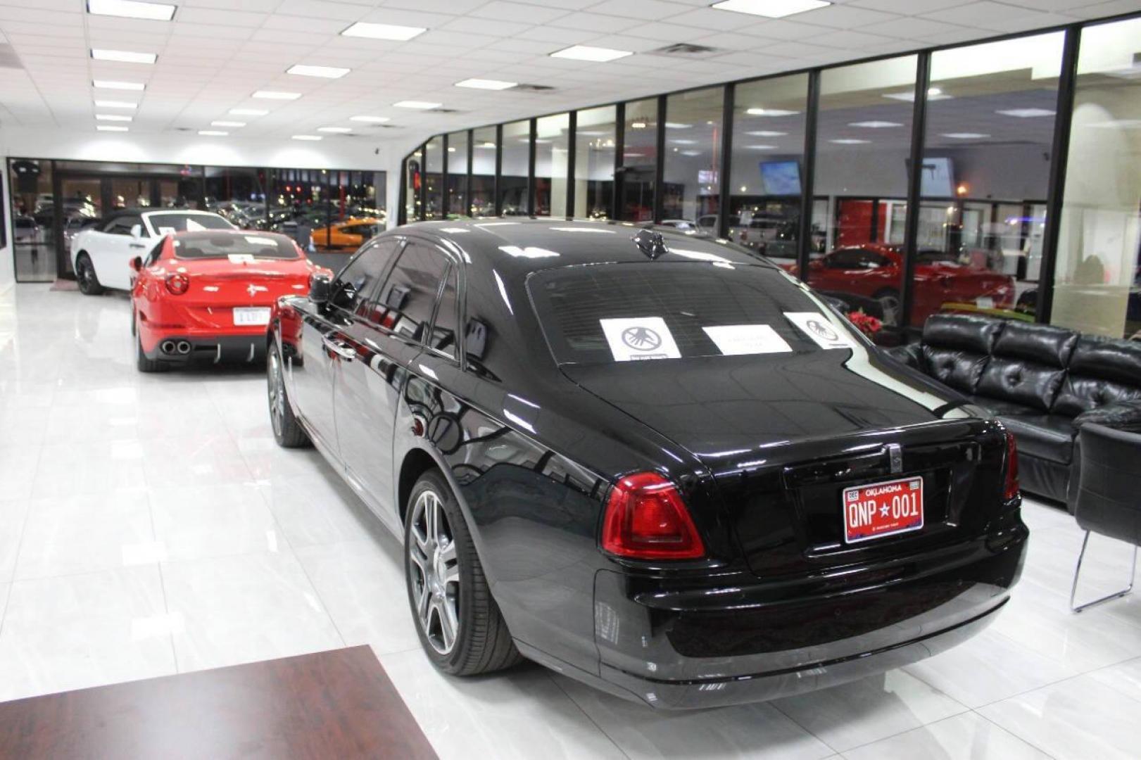 2021 White Rolls-Royce Dawn with an 6.6L V12 Twin Turbocharger 6.6L V12 engine, Automatic 8-Speed transmission, located at 4301 NW 39th , Oklahoma City, OK, 73112, (405) 949-5600, 35.512135, -97.598671 - NO DRIVERS LICENCE NO-FULL COVERAGE INSURANCE-NO CREDIT CHECK. COME ON OVER TO SUPERSPORTS AND TAKE A LOOK AND TEST DRIVE. PLEASE GIVE US A CALL AT (405) 949-5600. NO LICENSIA DE MANEJAR- NO SEGURO DE COBERTURA TOTAL- NO VERIFICACCION DE CREDITO. POR FAVOR VENGAN A SUPERSPORTS, ECHE UN - Photo#37