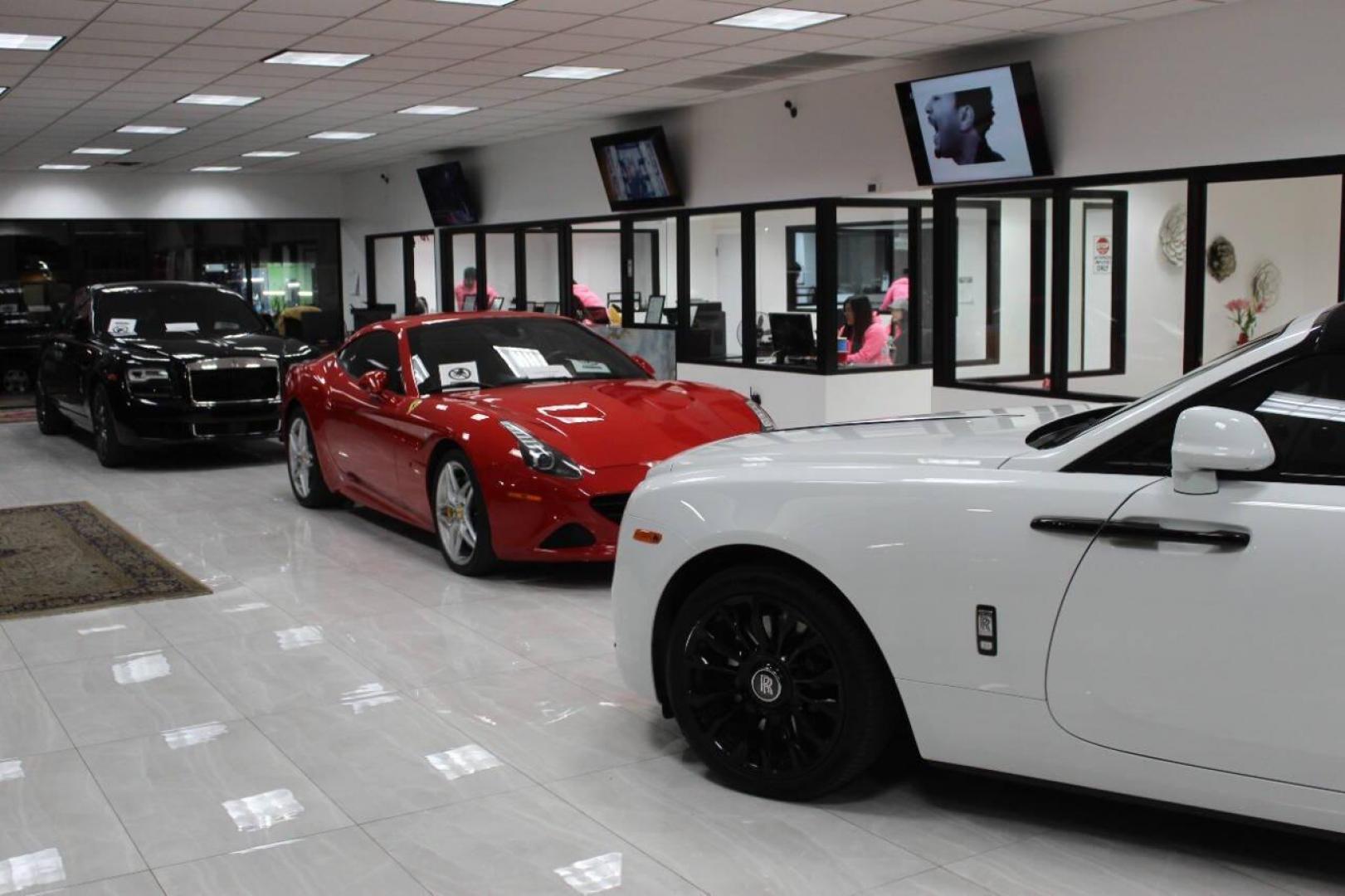 2019 Black Rolls-Royce Ghost Series II Sedan (SCA664S54KU) with an 6.6L V12 DOHC 48V engine, 8A transmission, located at 4301 NW 39th , Oklahoma City, OK, 73112, (405) 949-5600, 35.512135, -97.598671 - PERSONAL VEHCILE. this vehicle was purchased from insurance company due to theft recovery. it was stolen. looks and drives brand new its a must see. full service been done and new tires and fresh oil, NEW BATTERY. call for more info (405) 949-5600 THIS VEHICLE IS $154,900 , THIS VEHICLE CAN B - Photo#34