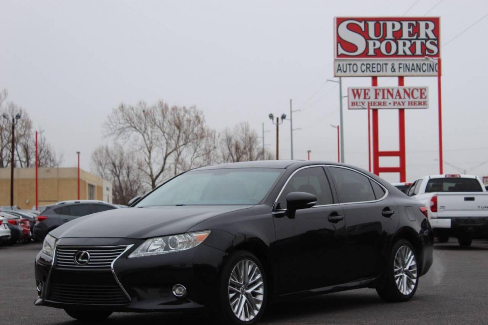 2015 Black Lexus ES 350 Sedan (JTHBK1GGXF2) with an 3.5L V6 DOHC 24V engine, 6-Speed Automatic transmission, located at 4301 NW 39th , Oklahoma City, OK, 73112, (405) 949-5600, 35.512135, -97.598671 - NO DRIVERS LICENCE NO-FULL COVERAGE INSURANCE-NO CREDIT CHECK. COME ON OVER TO SUPERSPORTS AND TAKE A LOOK AND TEST DRIVE. PLEASE GIVE US A CALL AT (405) 949-5600. NO LICENSIA DE MANEJAR- NO SEGURO DE COBERTURA TOTAL- NO VERIFICACCION DE CREDITO. POR FAVOR VENGAN A SUPERSPORTS, ECHE UN - Photo#6