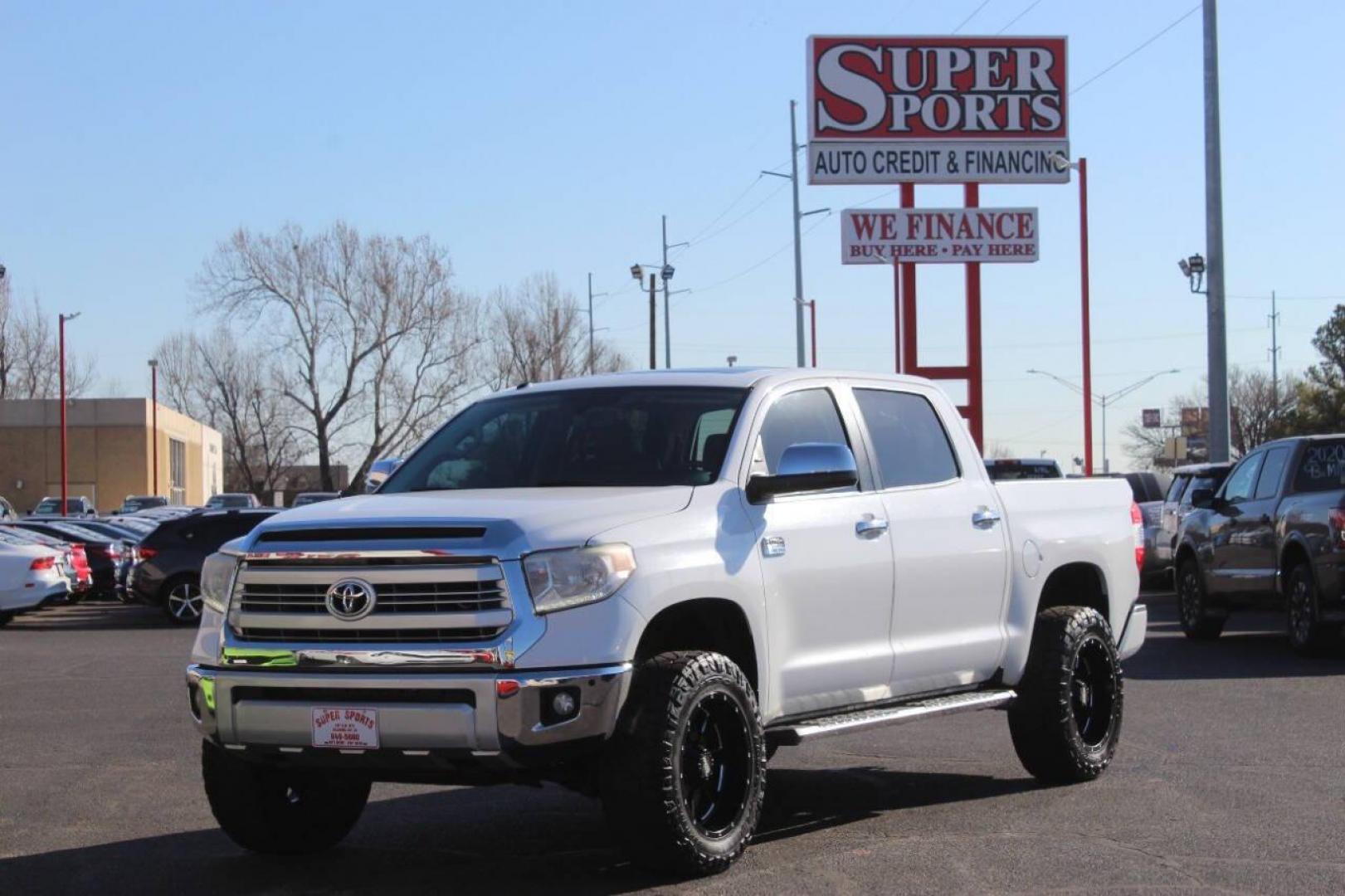 2015 White Toyota Tundra Platinum CrewMax 5.7L FFV 4WD (5TFAW5F18FX) with an 5.7L V8 DOHC 32V engine, 6-Speed Automatic transmission, located at 4301 NW 39th , Oklahoma City, OK, 73112, (405) 949-5600, 35.512135, -97.598671 - NO DRIVERS LICENCE NO-FULL COVERAGE INSURANCE-NO CREDIT CHECK. COME ON OVER TO SUPERSPORTS AND TAKE A LOOK AND TEST DRIVE. PLEASE GIVE US A CALL AT (405) 949-5600. NO LICENSIA DE MANEJAR- NO SEGURO DE COBERTURA TOTAL- NO VERIFICACCION DE CREDITO. POR FAVOR VENGAN A SUPERSPORTS, ECHE UN - Photo#6