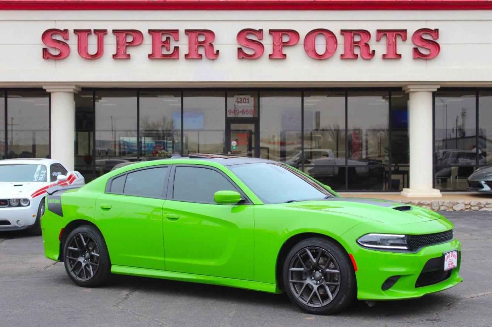 2017 Green Dodge Charger R/T (2C3CDXCT1HH) with an 5.7L V8 OHV 16V engine, 8A transmission, located at 4301 NW 39th , Oklahoma City, OK, 73112, (405) 949-5600, 35.512135, -97.598671 - NO DRIVERS LICENCE NO-FULL COVERAGE INSURANCE-NO CREDIT CHECK. COME ON OVER TO SUPERSPORTS AND TAKE A LOOK AND TEST DRIVE. PLEASE GIVE US A CALL AT (405) 949-5600. NO LICENSIA DE MANEJAR- NO SEGURO DE COBERTURA TOTAL- NO VERIFICACCION DE CREDITO. POR FAVOR VENGAN A SUPERSPORTS, ECHE UN - Photo#0