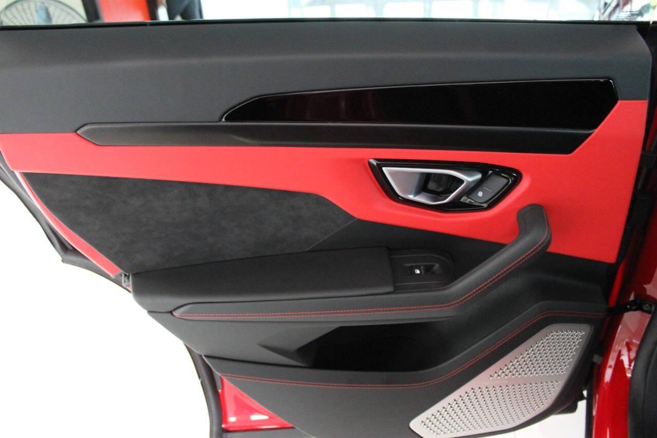 2023 Lamborghini Urus S - Photo 23